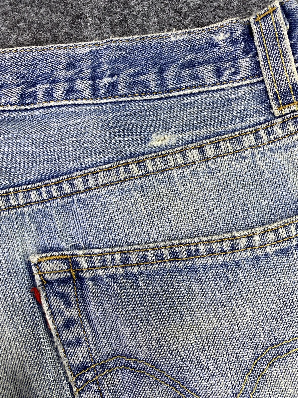Levi's Vintage Levi's 505 Jeans Blue Wash 36x29 - J776 Size US 36 / EU 52 - 9 Thumbnail