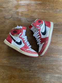 DRAW CLOSES TOMORROW!!! Win FREE 1985 Air Jordan 1 Chicago OG Sneakers!! To  enter: 1 . Download Ezze Live App and sign up via the '1985…