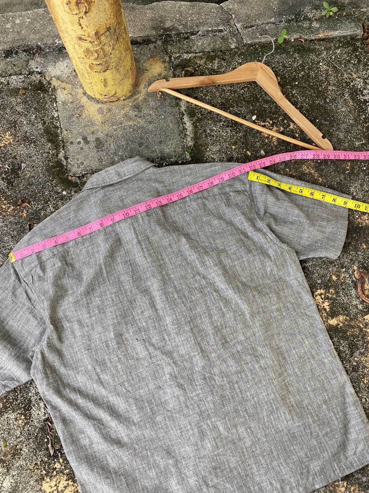 JW Anderson × Japanese Brand × Uniqlo ❌RARE❌ J W Andersson × Uniqlo Shirt Short Sleeve Chambray Size US M / EU 48-50 / 2 - 10 Thumbnail