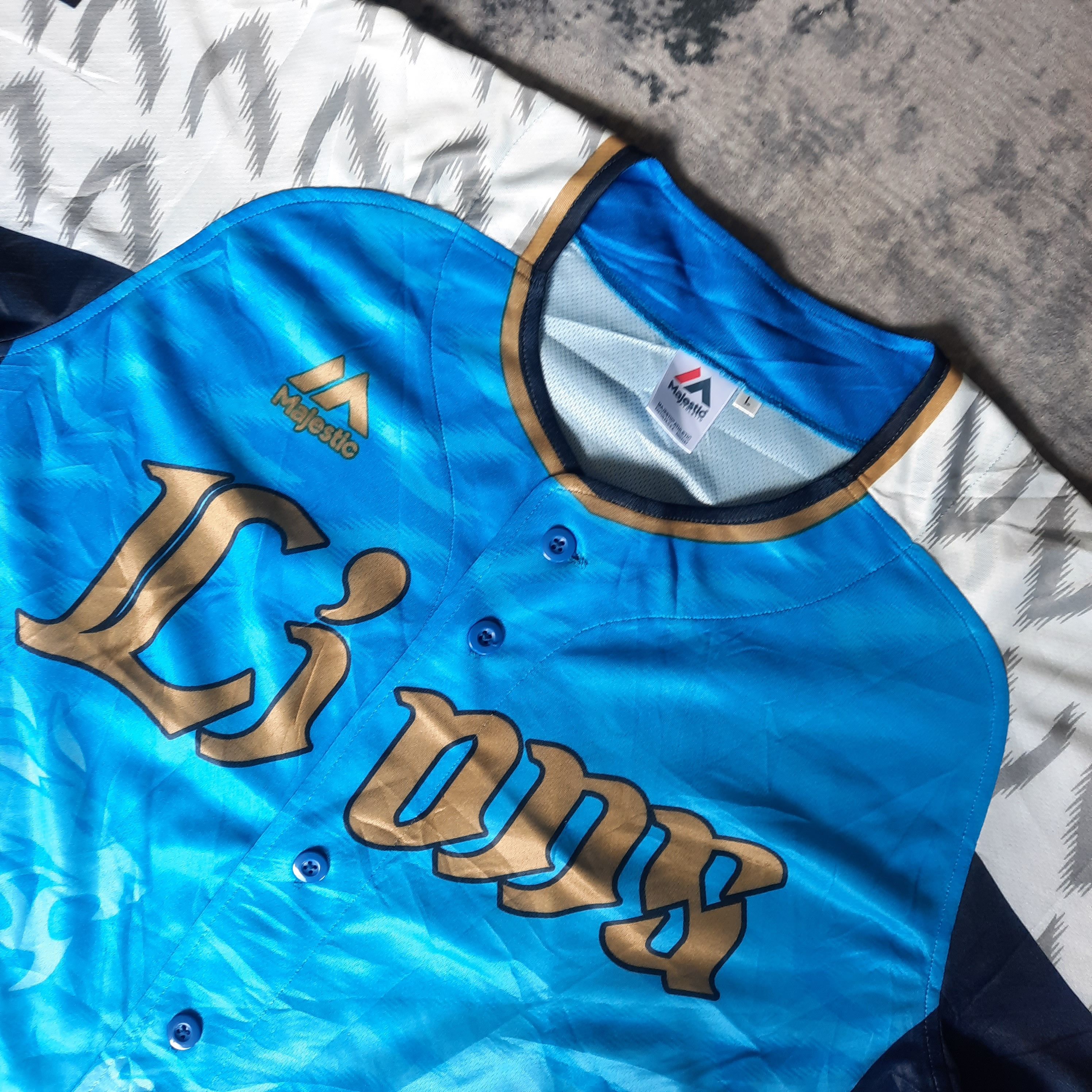 Japanese Brand 🔥Majestic NPB saitama seibu lions baseball jersey Size US L / EU 52-54 / 3 - 2 Thumbnail