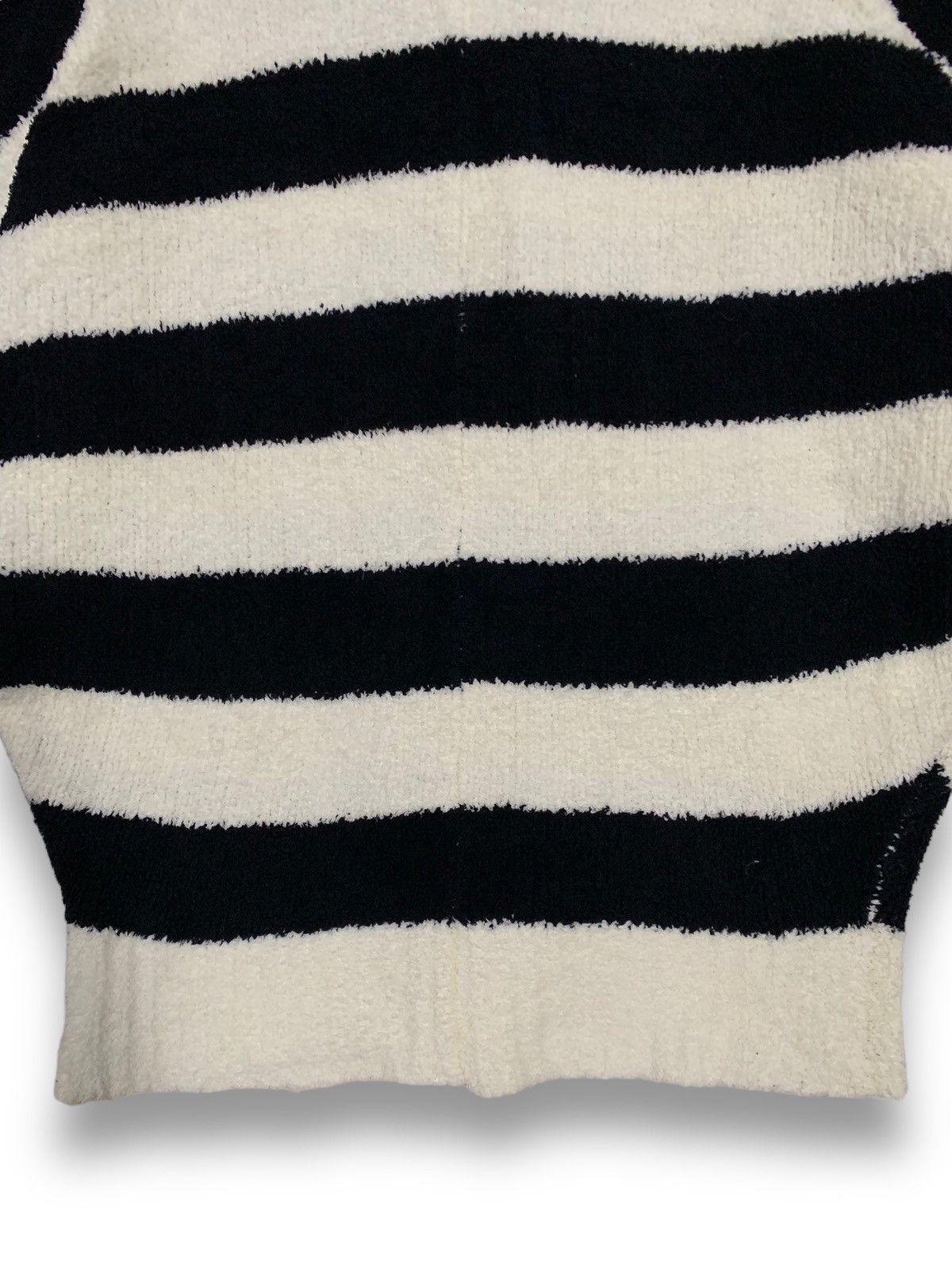 Japanese Brand Japanese Brand CECIL McBEE Striped Knit Cowl Neck Sweater Size L / US 10 / IT 46 - 11 Thumbnail