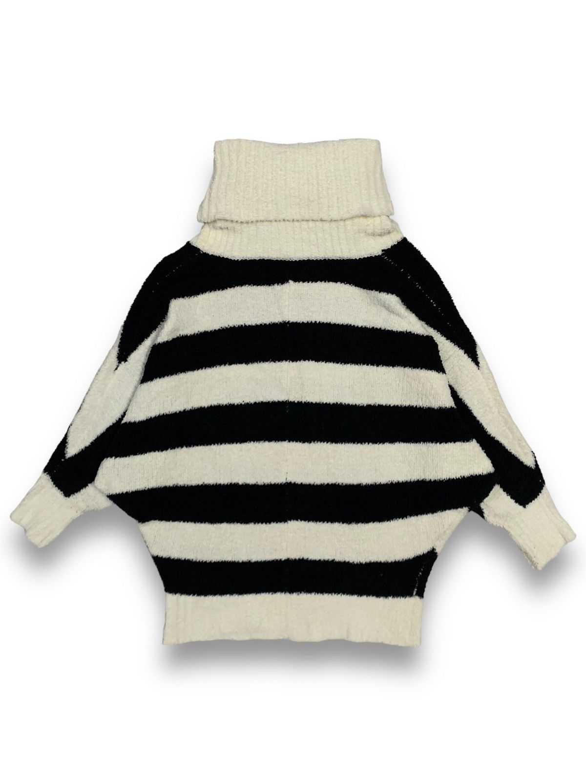 Japanese Brand Japanese Brand CECIL McBEE Striped Knit Cowl Neck Sweater Size L / US 10 / IT 46 - 2 Thumbnail