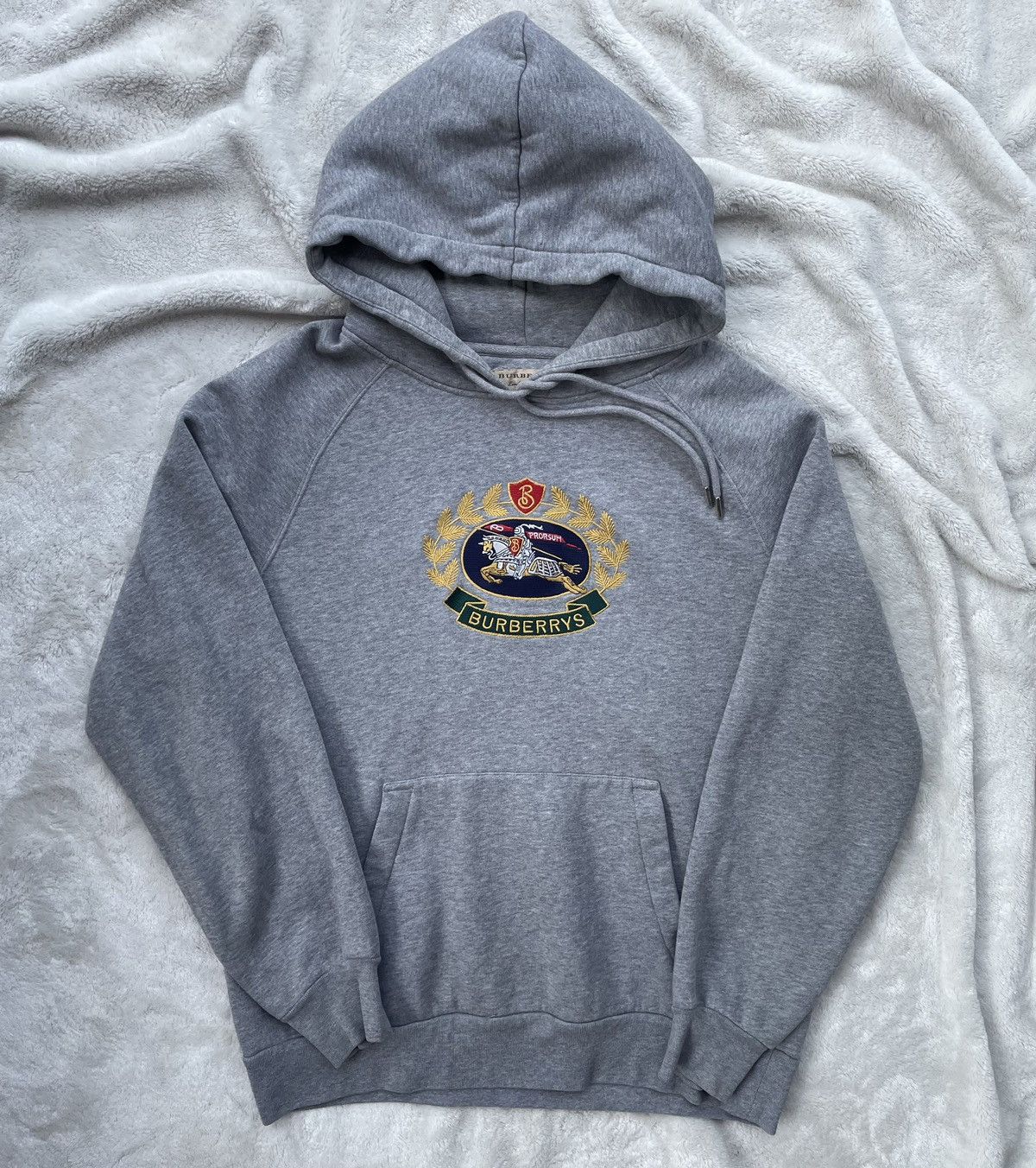 Burberry Burberry Crest Hoodie Size US S / EU 44-46 / 1 - 1 Preview