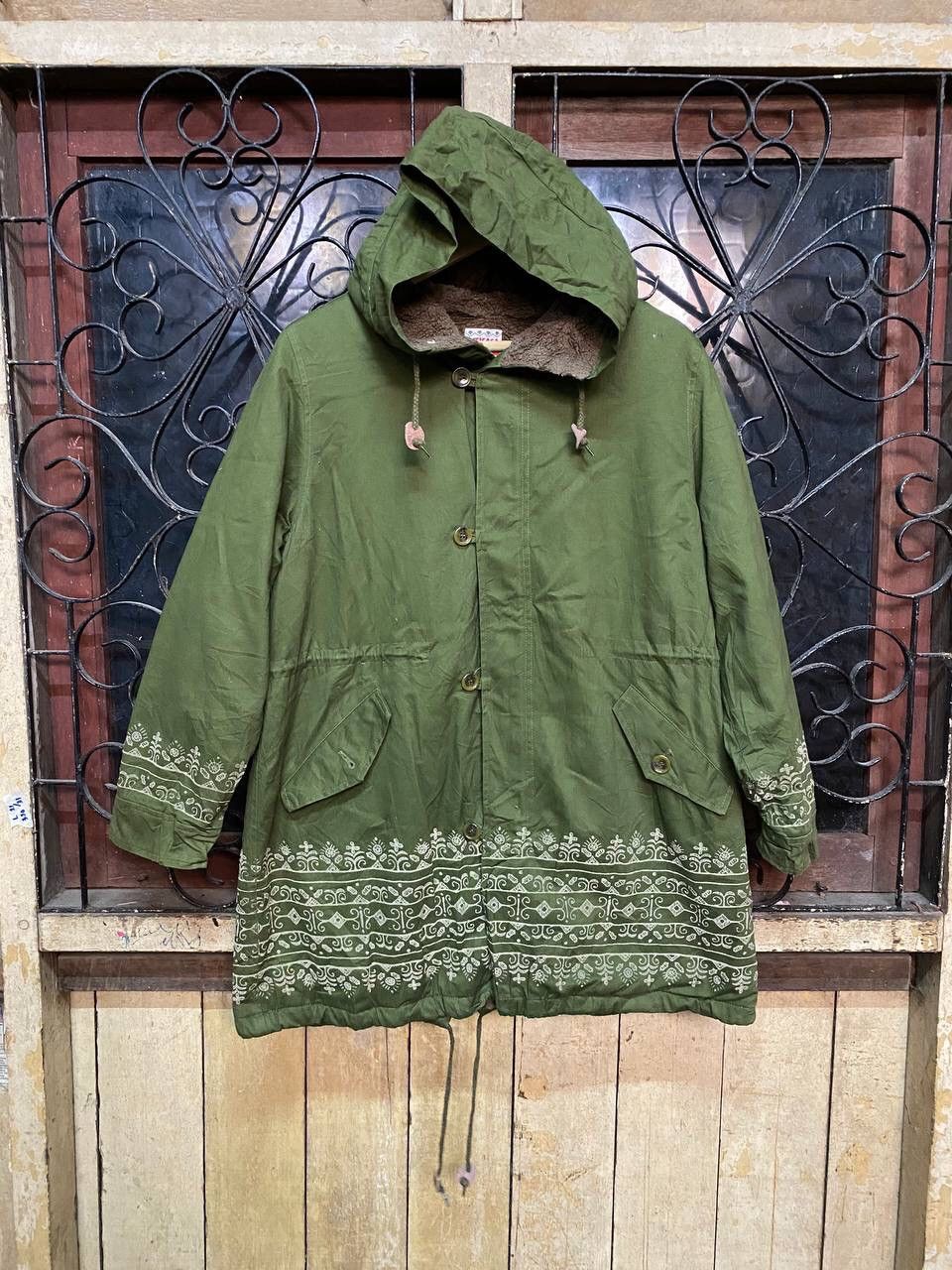image of Avant Garde Vintage Titicaca Fishtail Parka Hoodie in Green, Men's (Size Large)