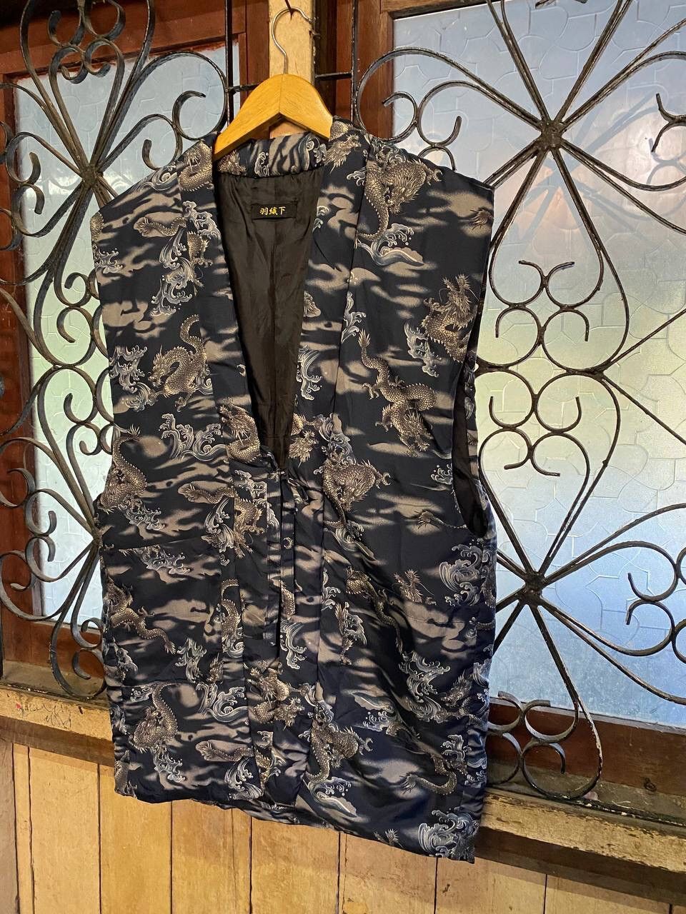 Japanese Brand Vintage Japanese Dragon Kimono Vest Jacket Full Print Size US S / EU 44-46 / 1 - 4 Thumbnail