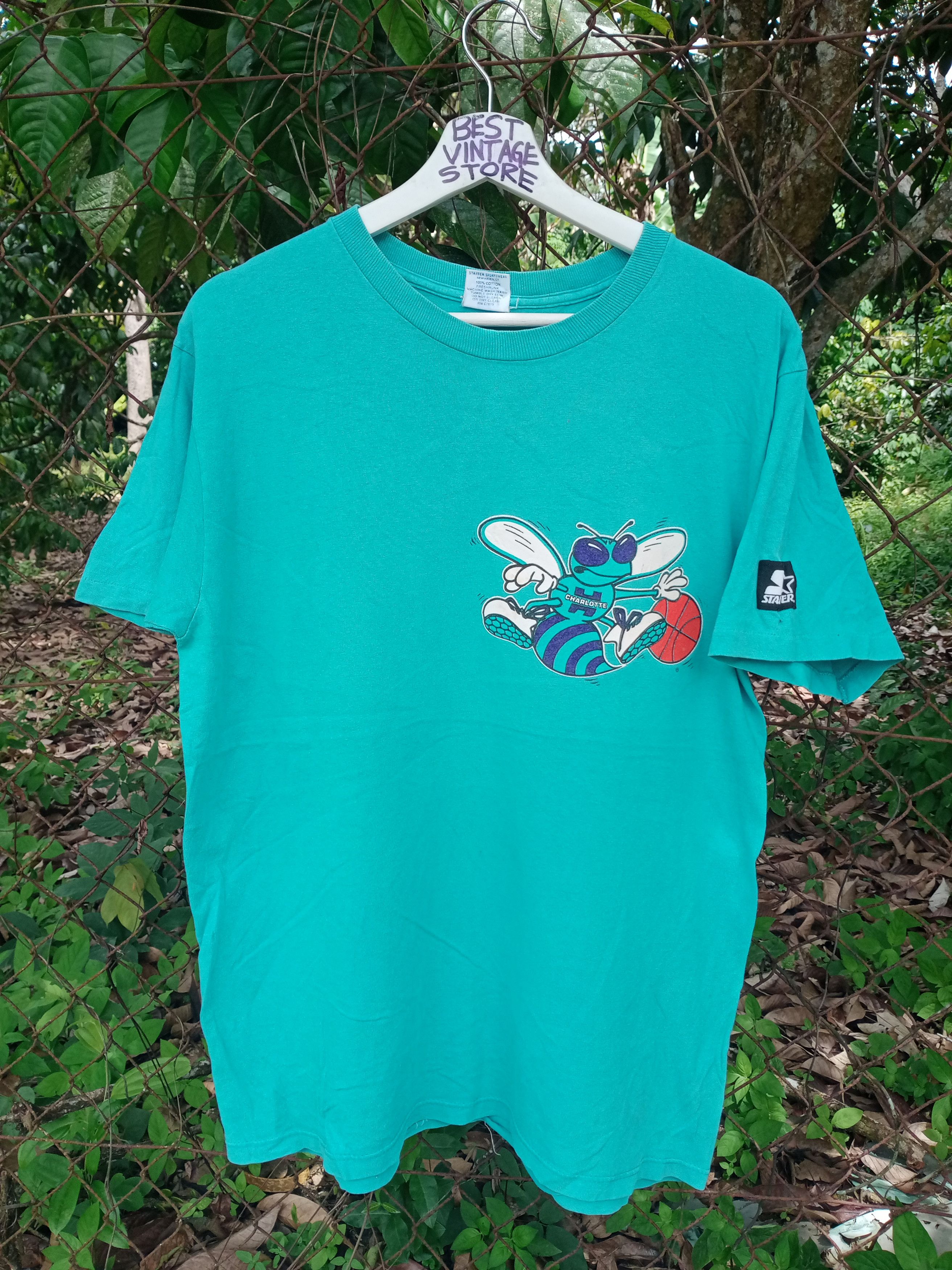 Vintage Charlotte Hornets T Shirt Size Medium 90s NBA