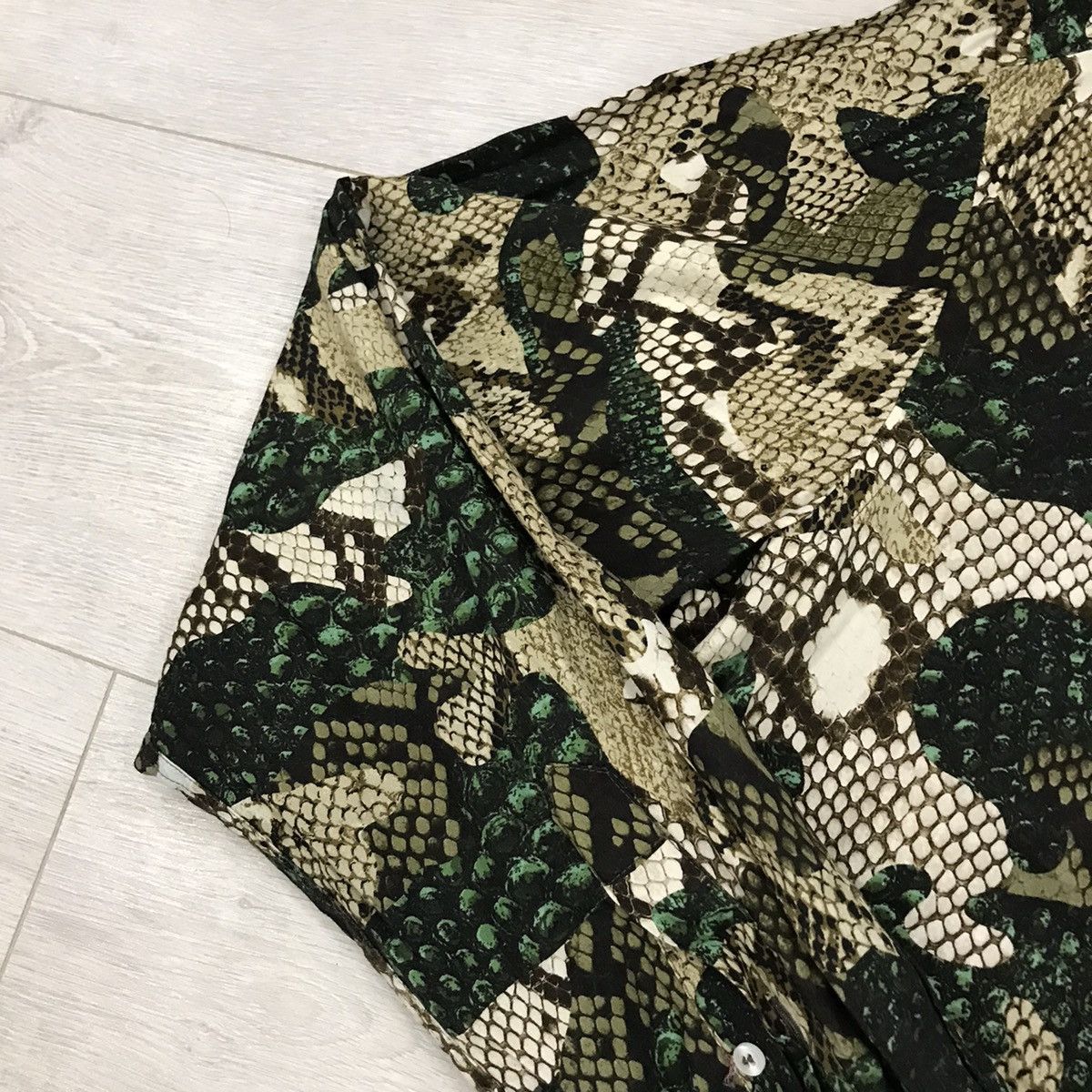 MSGM × Vintage Msgm Shirt Snake Vintage Size US L / EU 52-54 / 3 - 5 Thumbnail