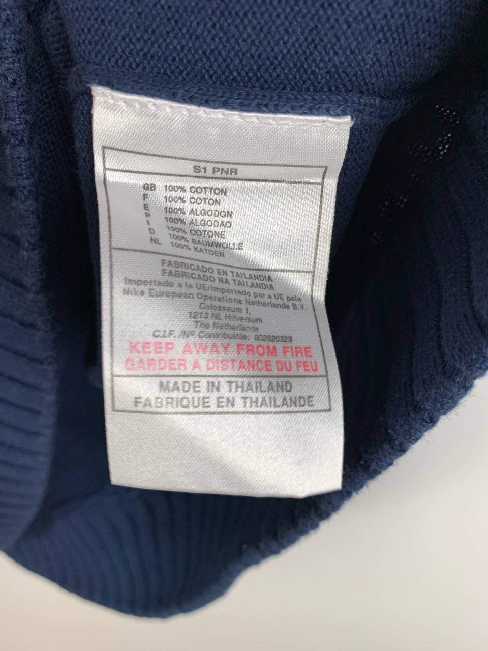 Nike Nike knitwear vintage blue L Size US L / EU 52-54 / 3 - 14 Thumbnail