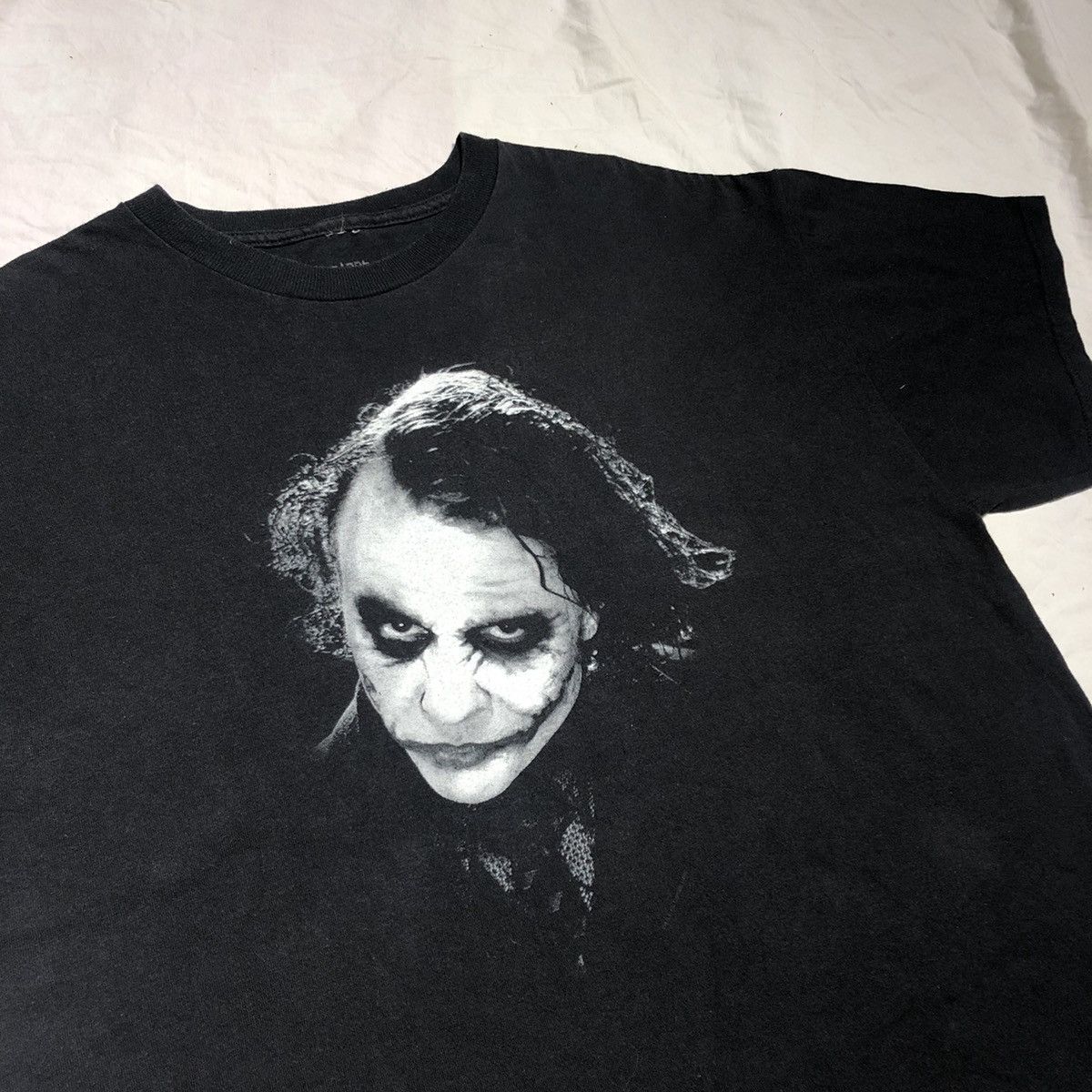 Vintage The Dark Knight Joker Heath Ledger Tee Size US L / EU 52-54 / 3 - 2 Thumbnail