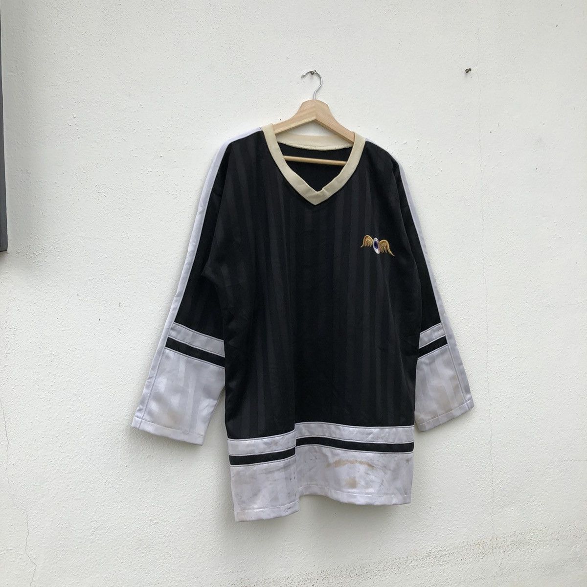 Japanese Brand OVER SIZE LONG SLEEVE BIG LOGO EYES Size US M / EU 48-50 / 2 - 3 Thumbnail