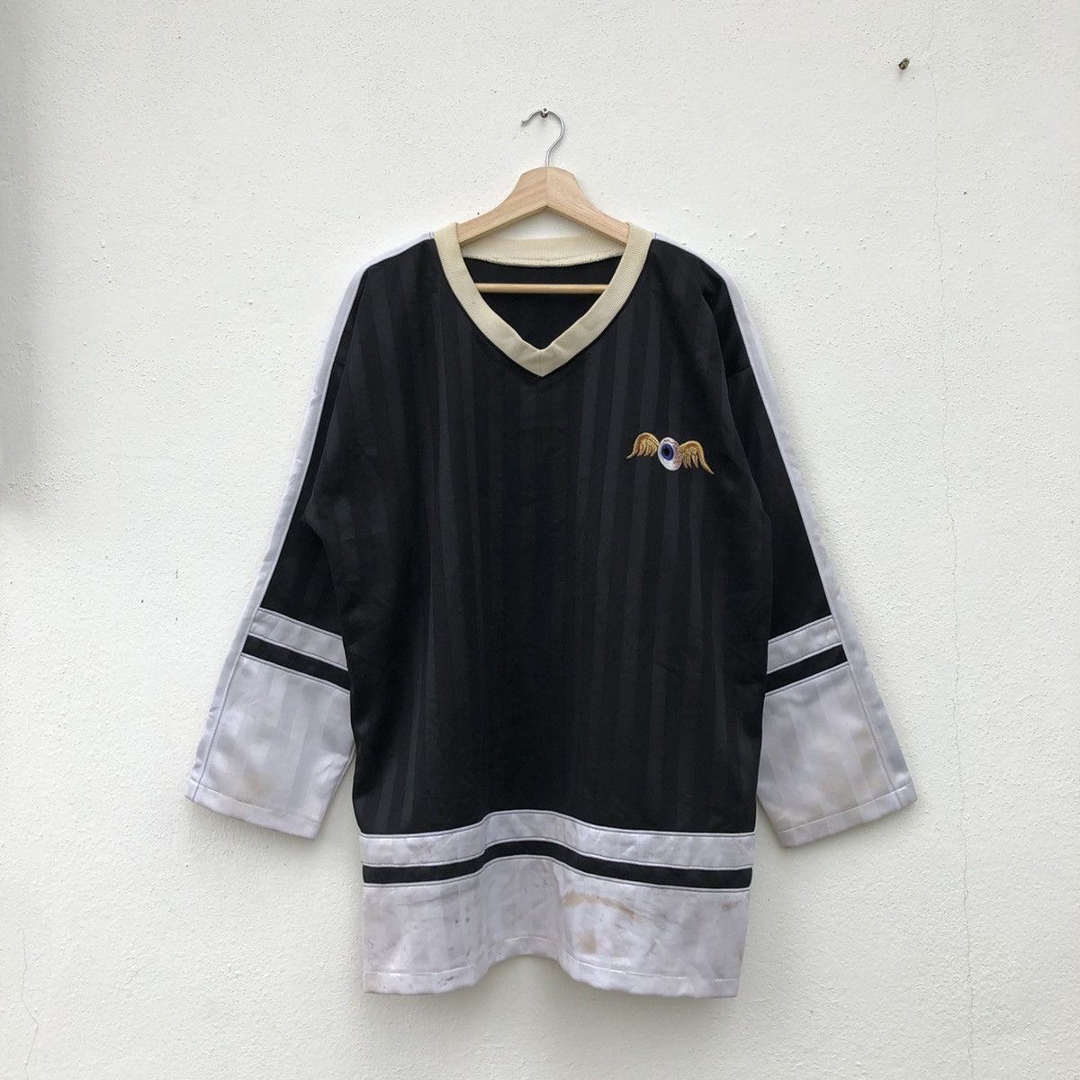 Japanese Brand OVER SIZE LONG SLEEVE BIG LOGO EYES Size US M / EU 48-50 / 2 - 2 Thumbnail