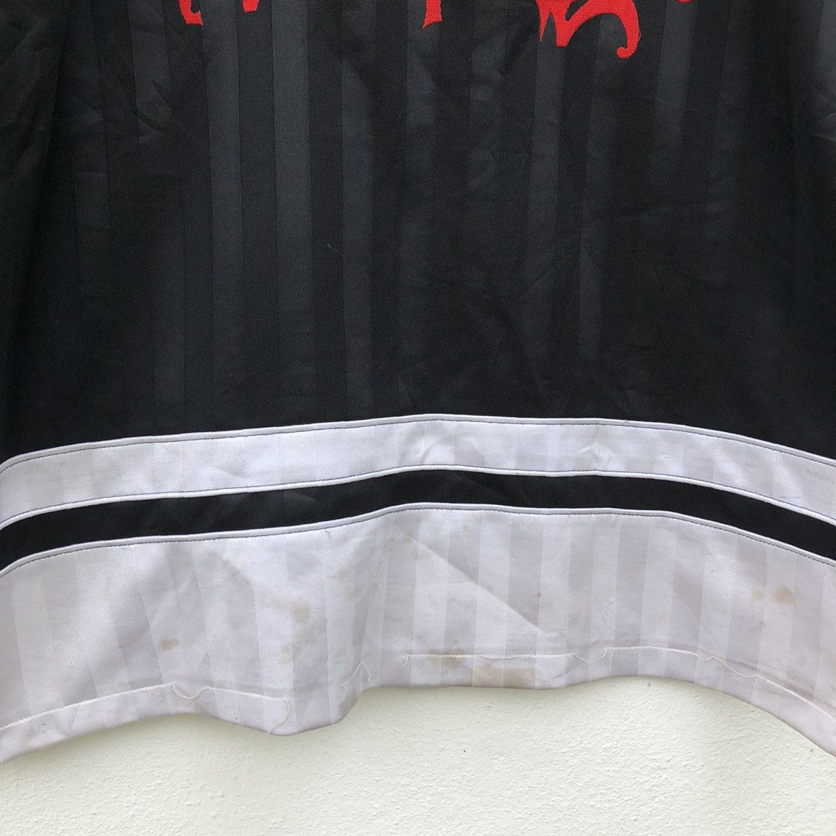 Japanese Brand OVER SIZE LONG SLEEVE BIG LOGO EYES Size US M / EU 48-50 / 2 - 7 Thumbnail