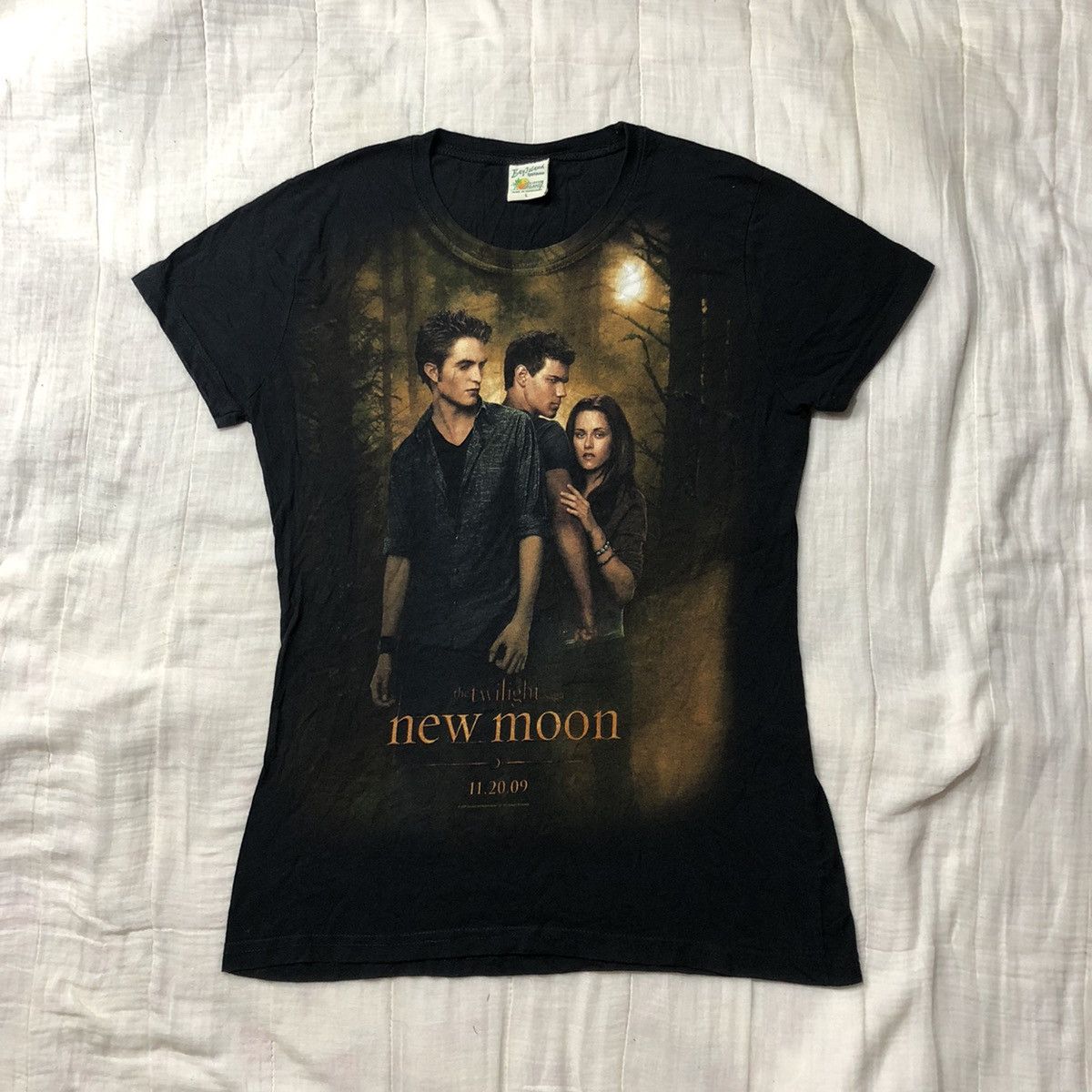 Vintage Vintage Y2K Twilight New Moon Movie T Shirt Size US L / EU 52-54 / 3 - 2 Thumbnail