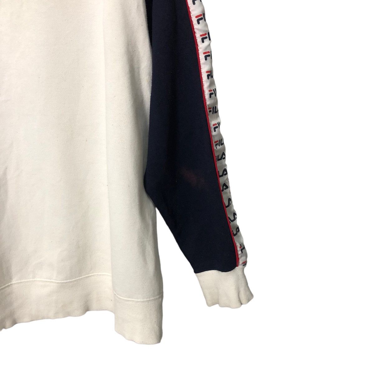Fila Vintage Fila Embroidery Logo Pullover Hoodie Sweatshirt Size US L / EU 52-54 / 3 - 6 Thumbnail