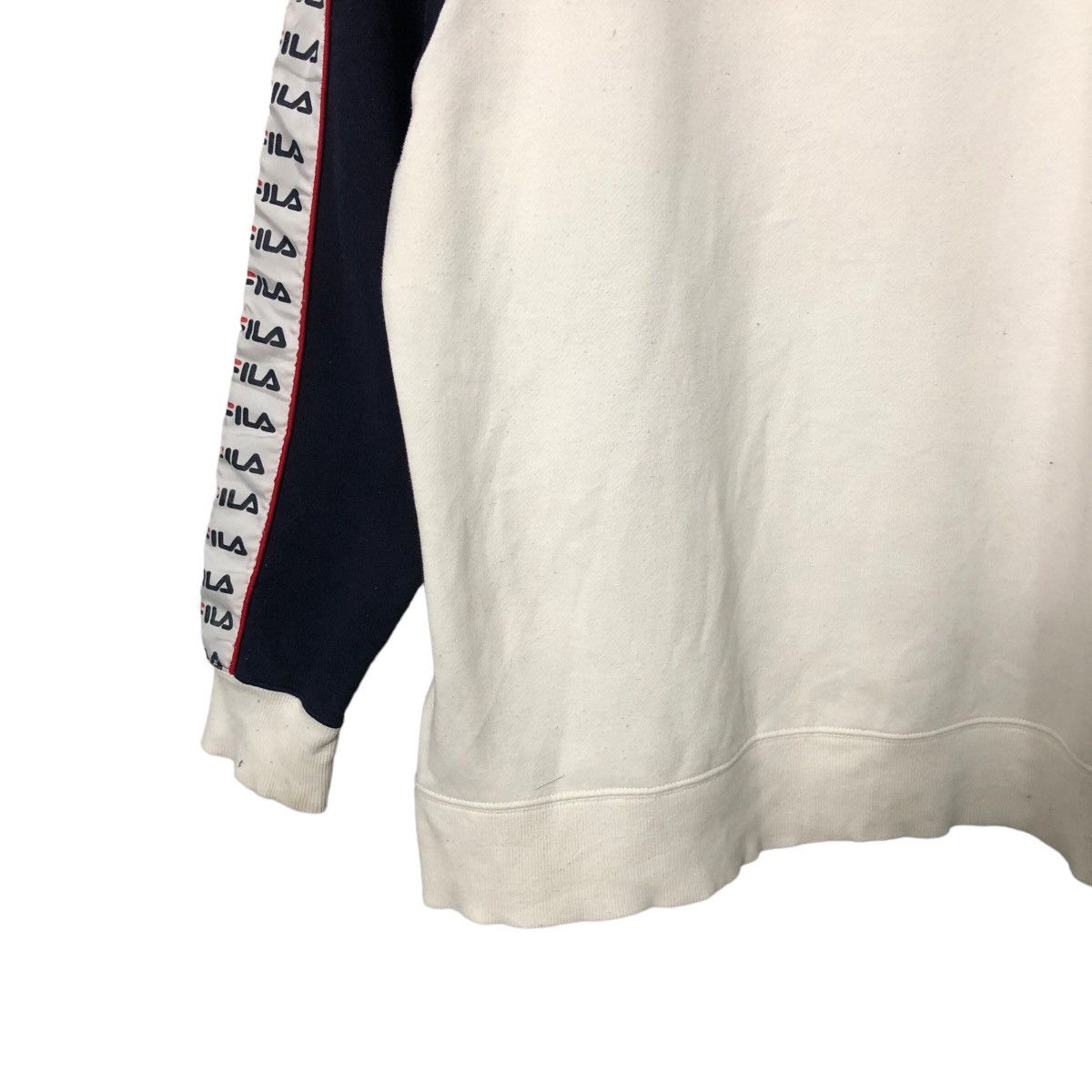 Fila Vintage Fila Embroidery Logo Pullover Hoodie Sweatshirt Size US L / EU 52-54 / 3 - 7 Thumbnail