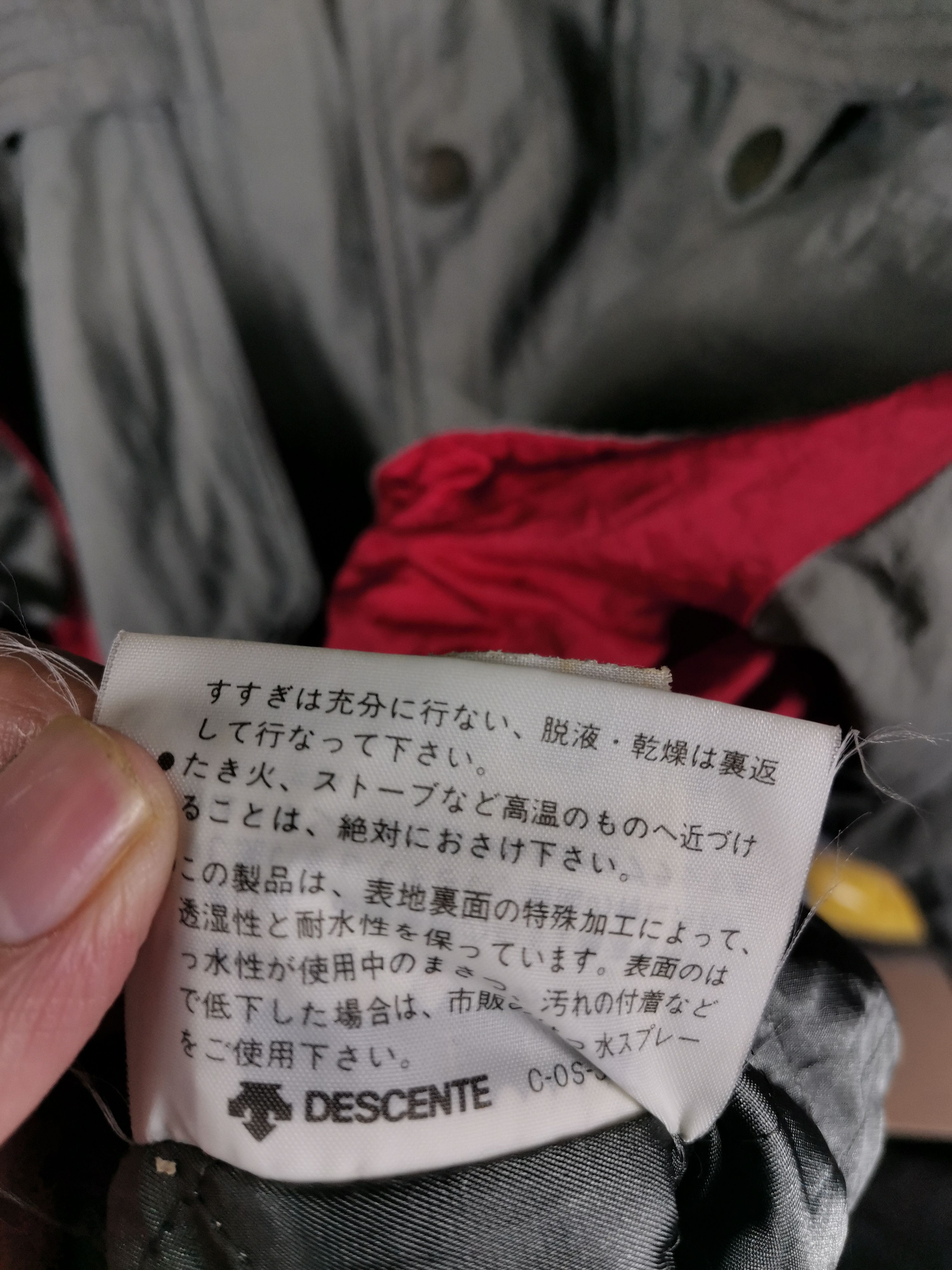 Descente Vintage Japanese Brand Descente Skiwear Jacket Sun Faded Size US L / EU 52-54 / 3 - 6 Thumbnail