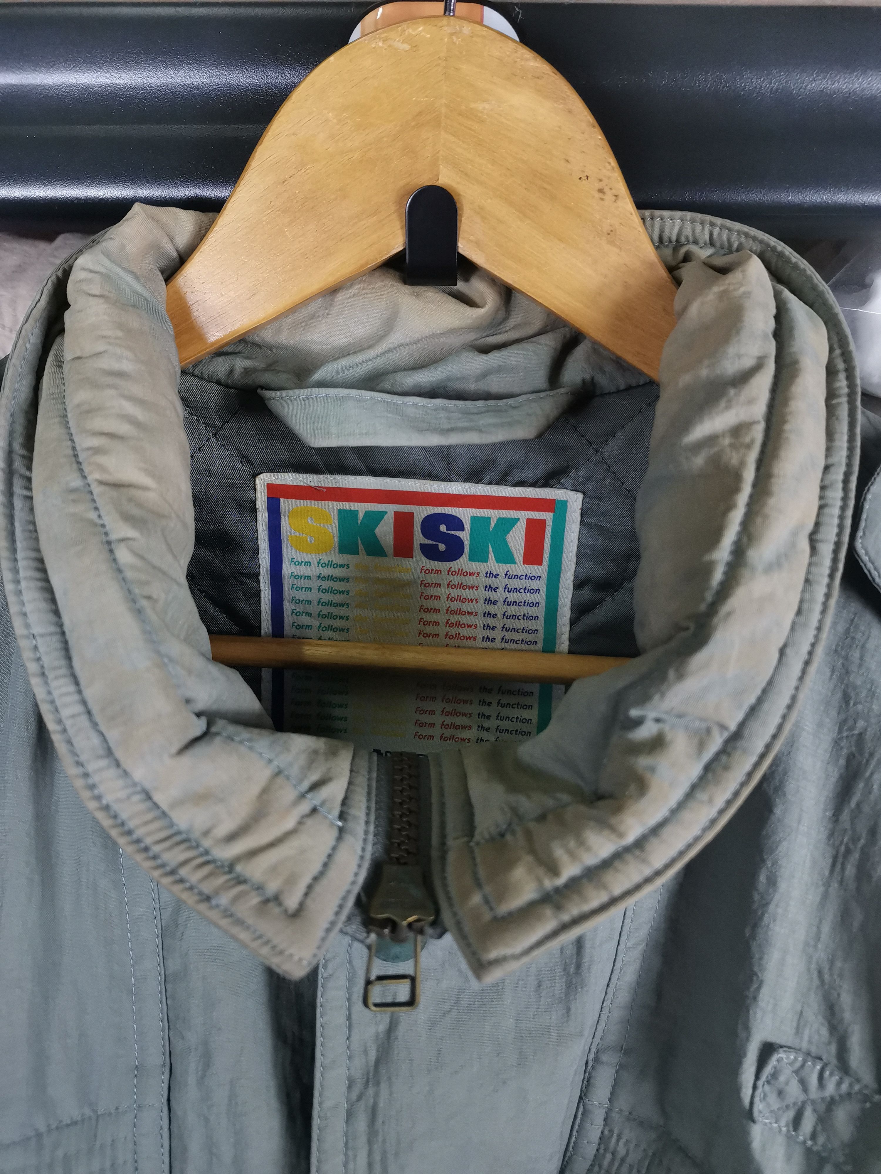 Descente Vintage Japanese Brand Descente Skiwear Jacket Sun Faded Size US L / EU 52-54 / 3 - 5 Thumbnail