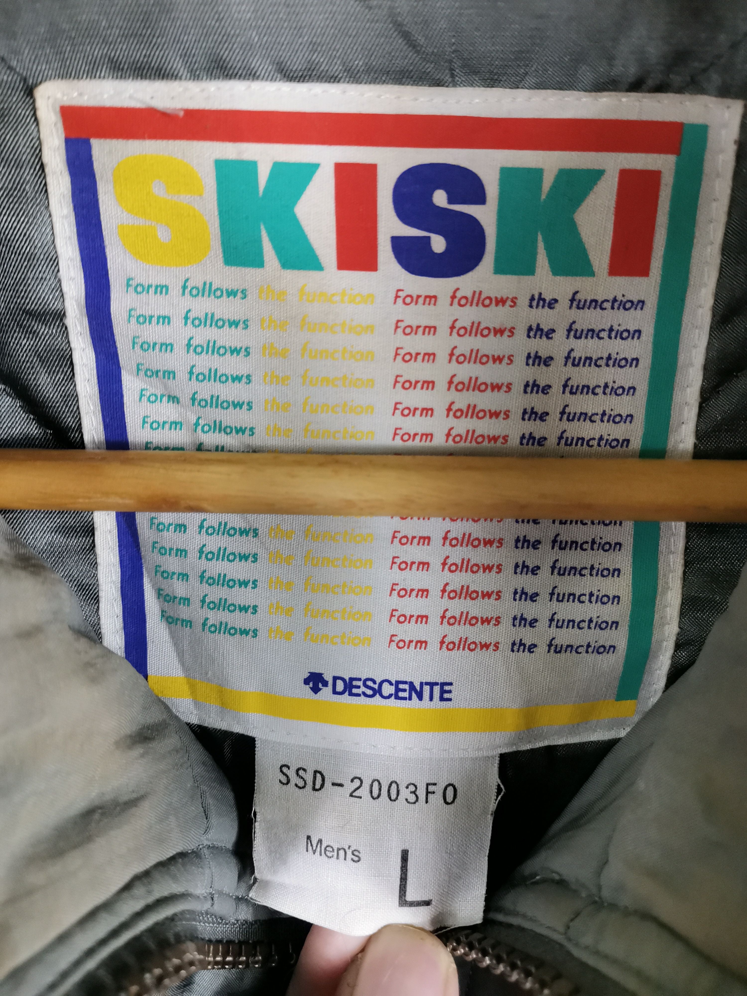 Descente Vintage Japanese Brand Descente Skiwear Jacket Sun Faded Size US L / EU 52-54 / 3 - 4 Thumbnail