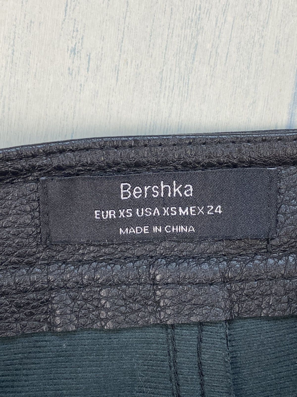 Bershka Bershka Mini Skirt Size 24" / US 00 / IT 34 - 3 Thumbnail