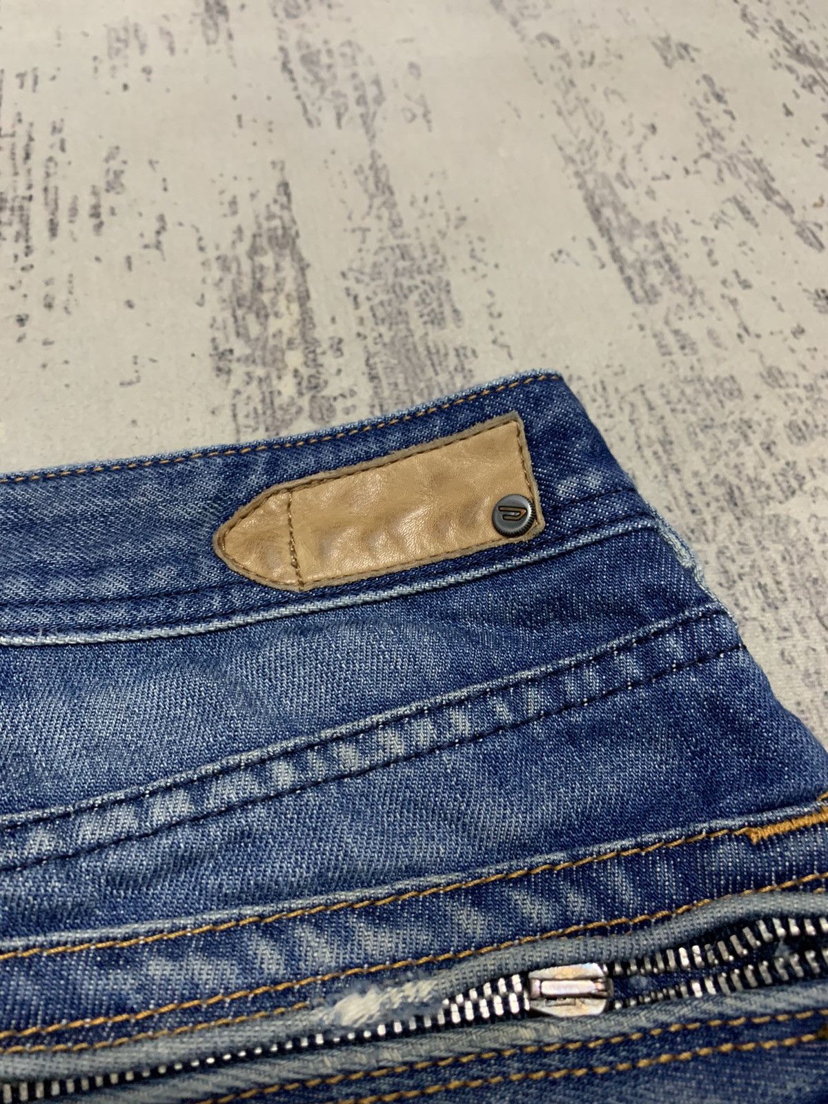 If Six Was Nine Diesel Industry Streetwear Straight Leg Denim Jeans 31x30 Size US 31 - 17 Thumbnail