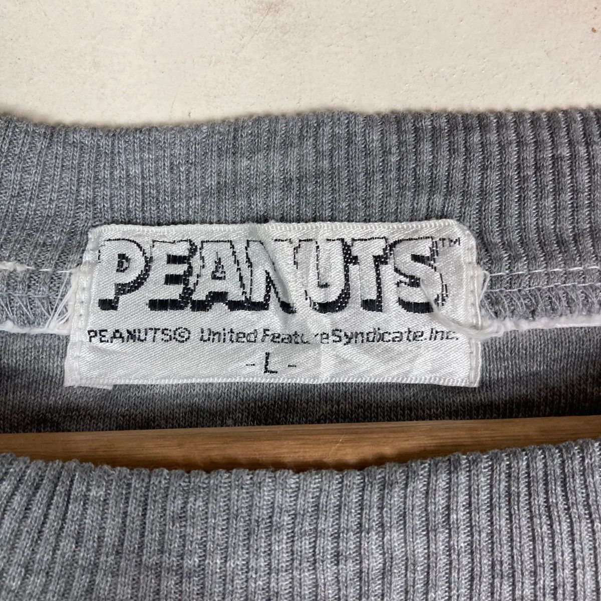 Peanuts Vintage Peanuts Pullover Jumper Sweatshirt Size US L / EU 52-54 / 3 - 8 Thumbnail
