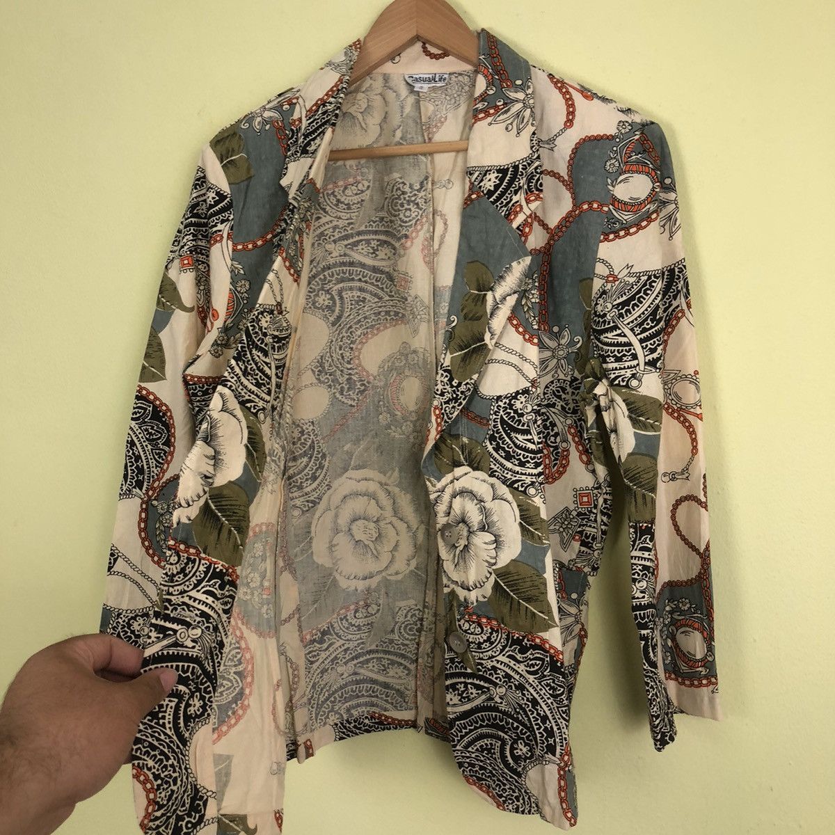Japanese Brand Vintage Japanese Brand Casual Life Nice Design Size US M / EU 48-50 / 2 - 9 Thumbnail