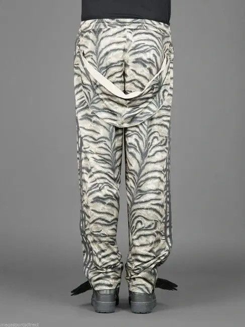 Adidas Jeremy Scott X Adidas Men's Animal Slash Print Pants Size S Size US 30 / EU 46 - 19 Thumbnail