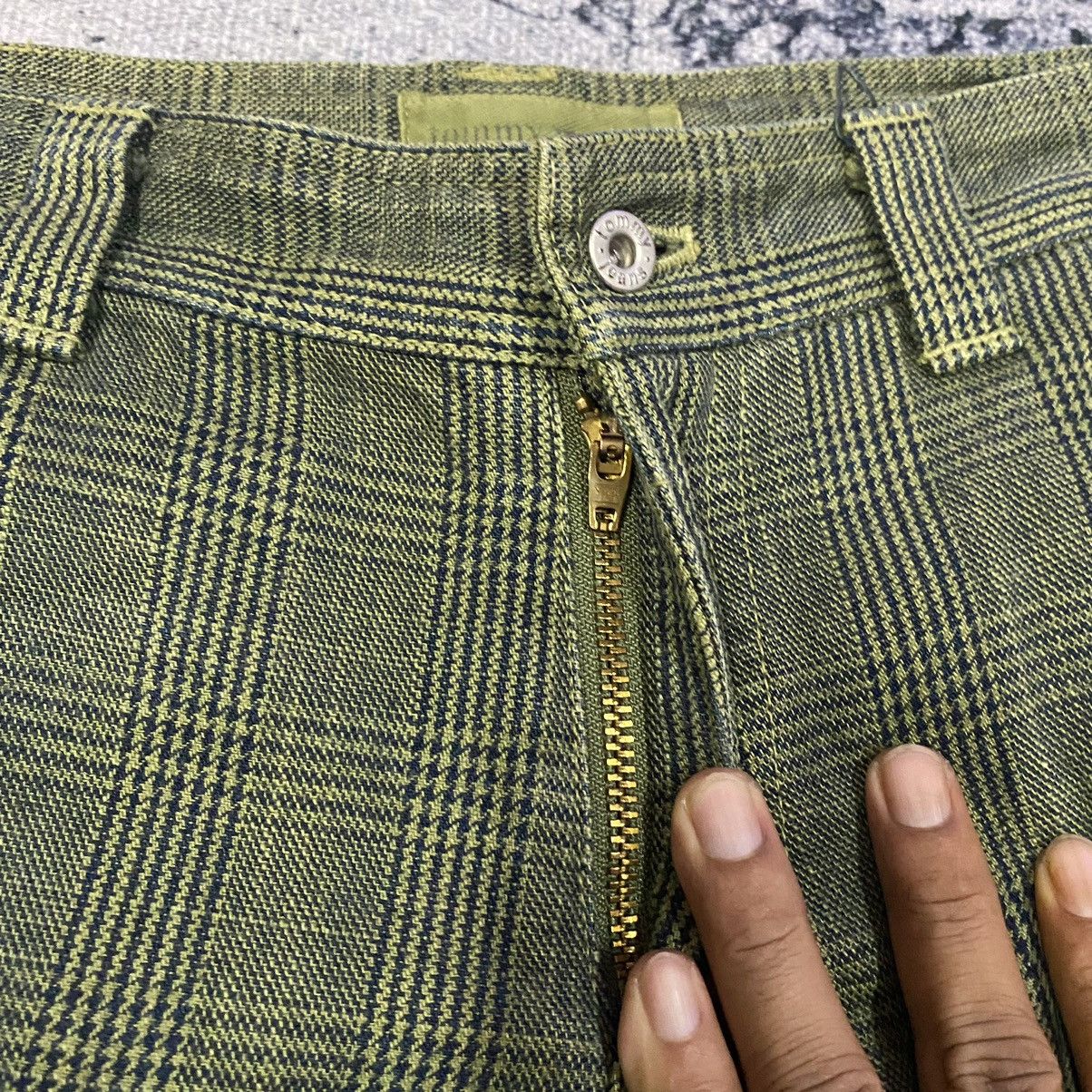 Tommy Hilfiger × Vintage Vintage Tommy Checkered Plaid Tartan Flare Cargo Pants Size 25" / US 0 / IT 36 - 7 Thumbnail