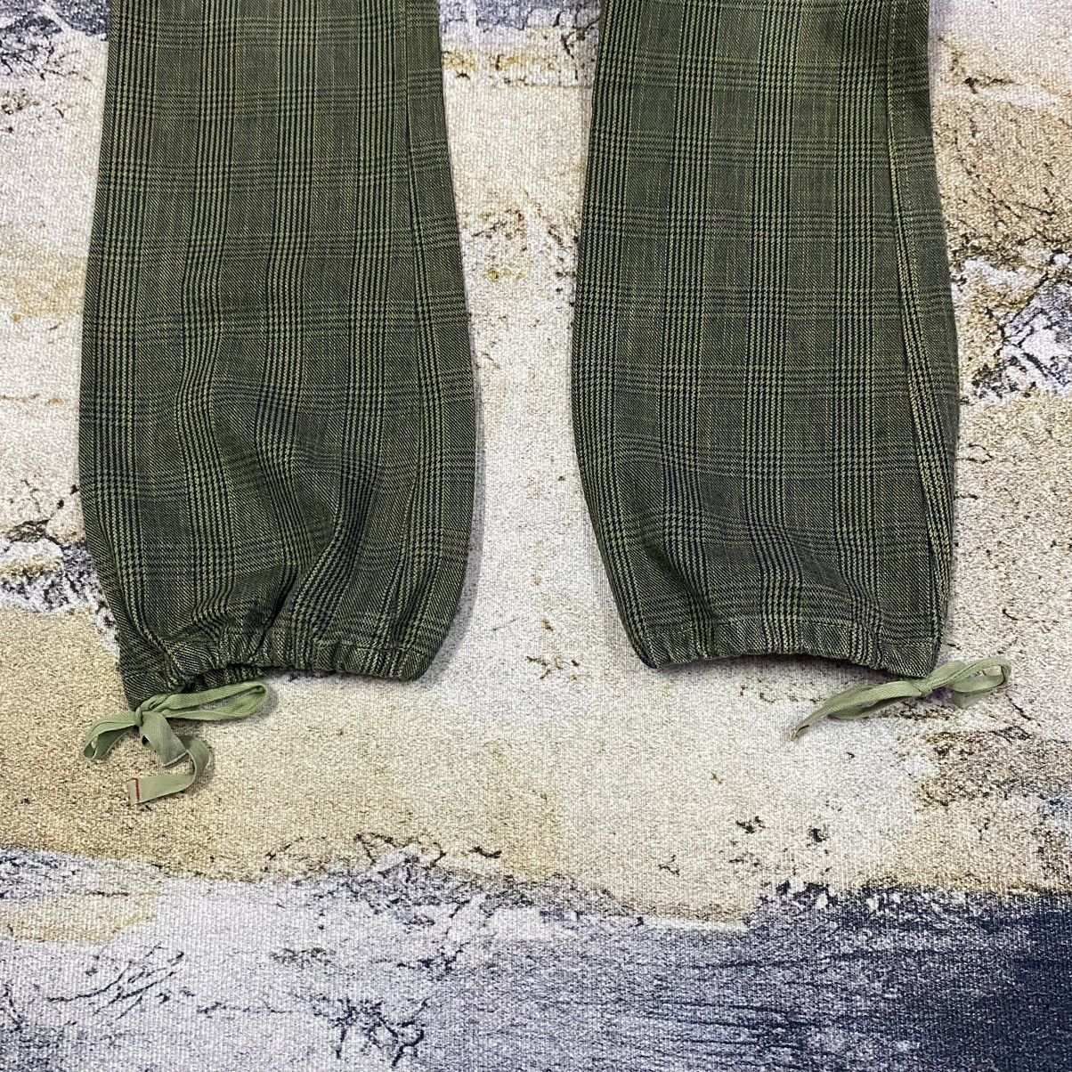Tommy Hilfiger × Vintage Vintage Tommy Checkered Plaid Tartan Flare Cargo Pants Size 25" / US 0 / IT 36 - 5 Thumbnail