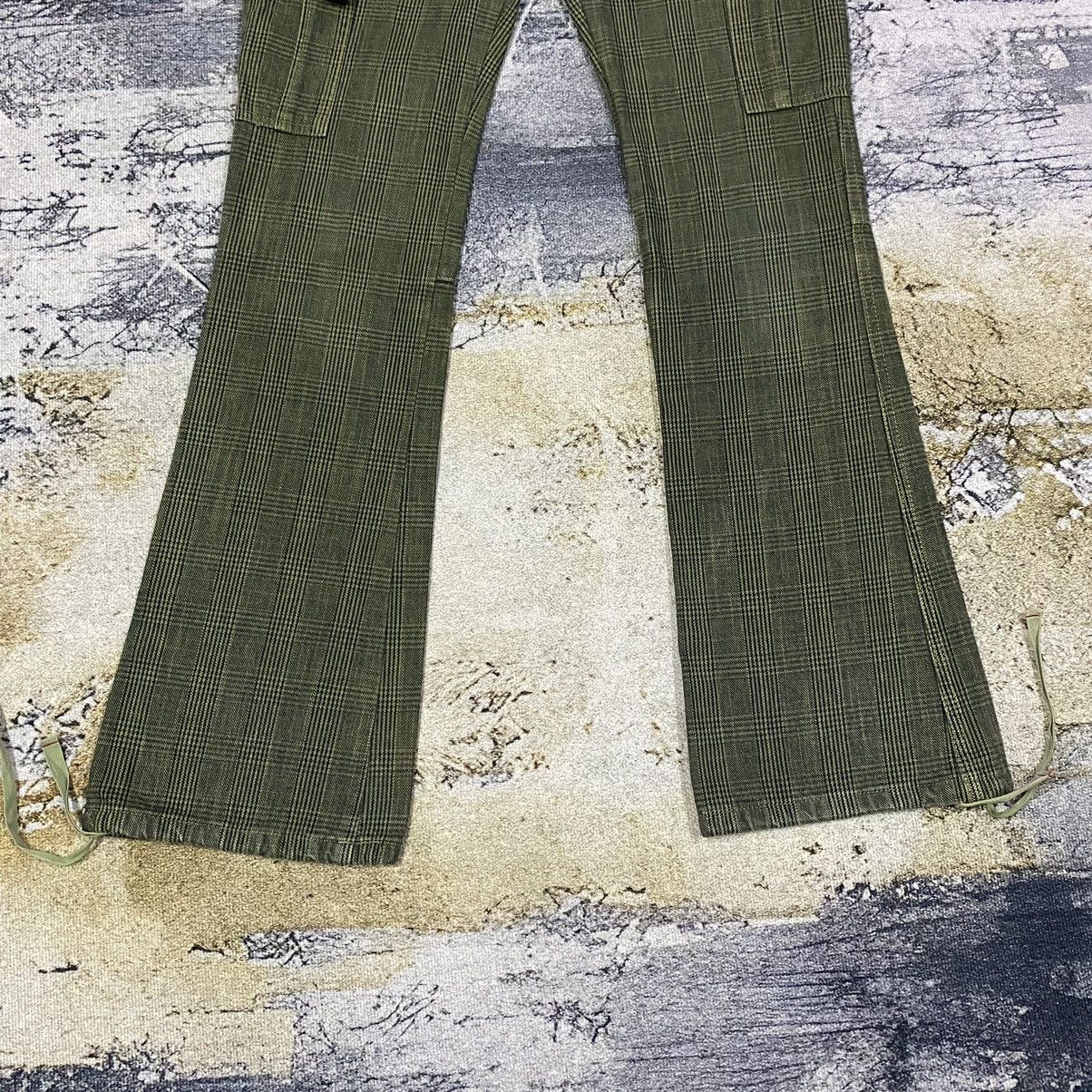 Tommy Hilfiger × Vintage Vintage Tommy Checkered Plaid Tartan Flare Cargo Pants Size 25" / US 0 / IT 36 - 4 Thumbnail