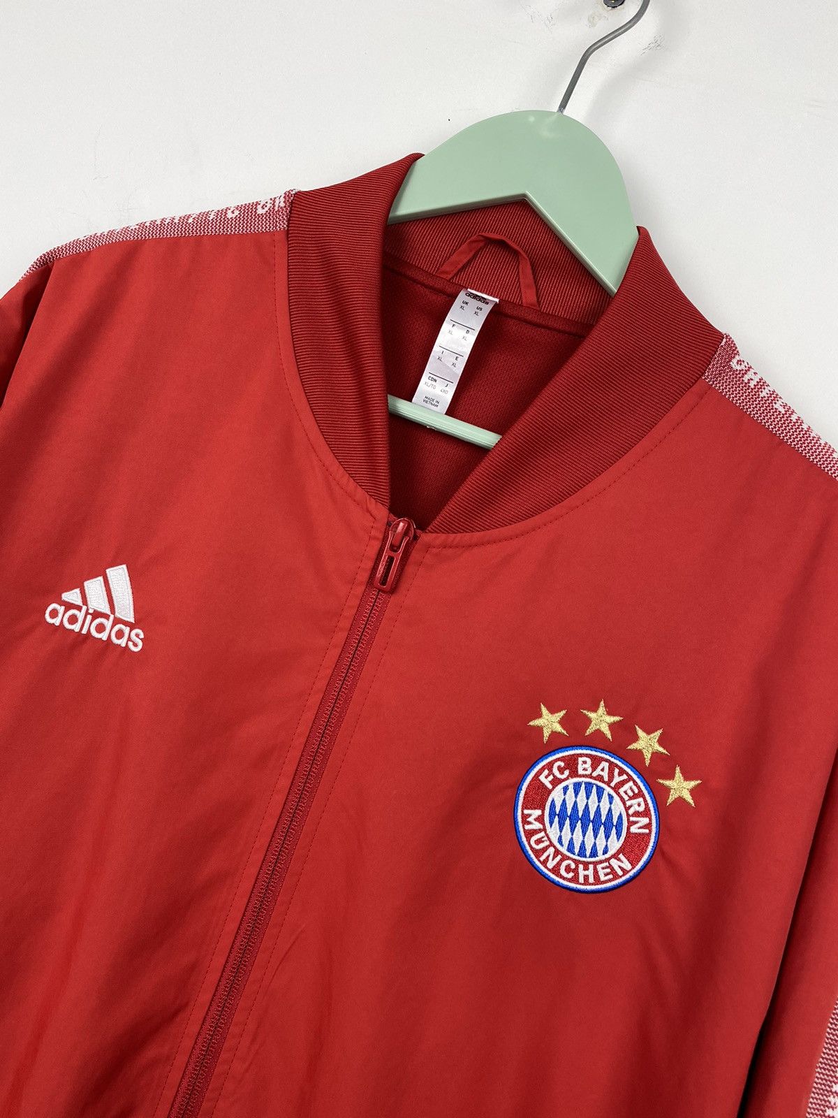 Adidas Bayern Munich 2019 2020 Training Football Jacket PSG Roma Size US XL / EU 56 / 4 - 2 Thumbnail