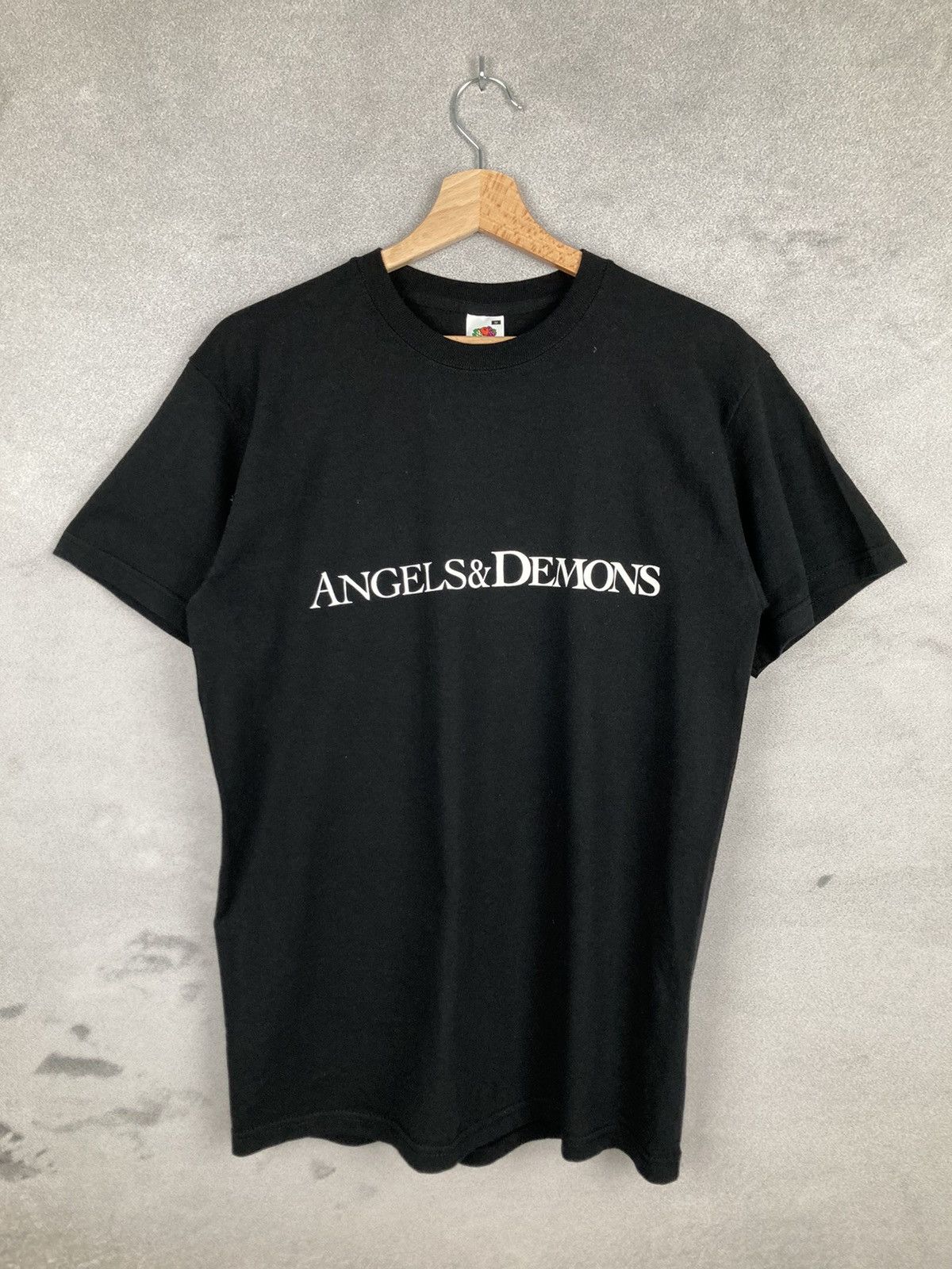 Vintage Vintage Angels And Demons Movie Graphic Tee Tom Hanks Rare Size US M / EU 48-50 / 2 - 3 Thumbnail