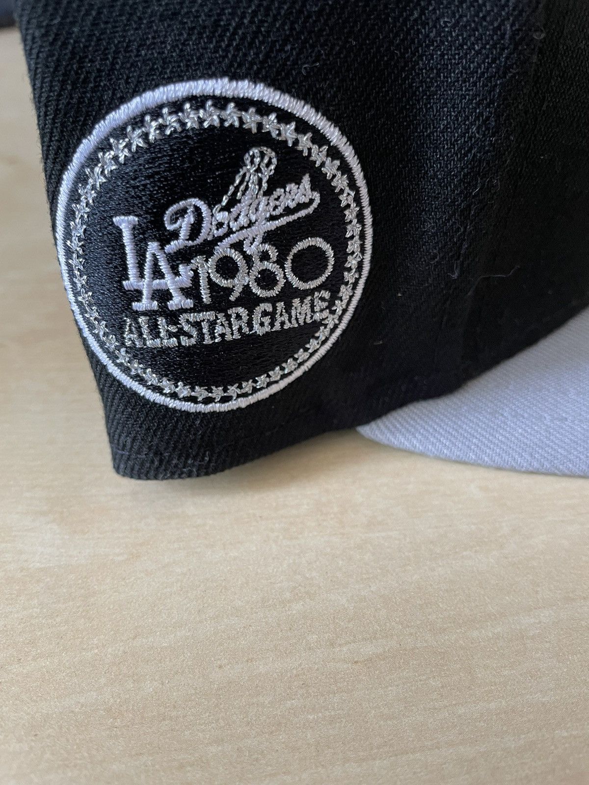 New Era LA Dodgers Fitted “Raiders” Size 7 1/4 Size ONE SIZE - 2 Thumbnail