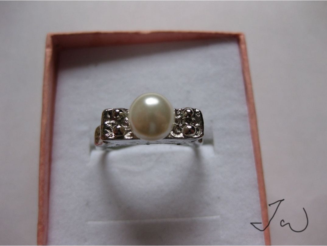 Jewelry x Vintage Freshwater Pearl Tibetan Silver Ring - Size 7.25 in White, Women's