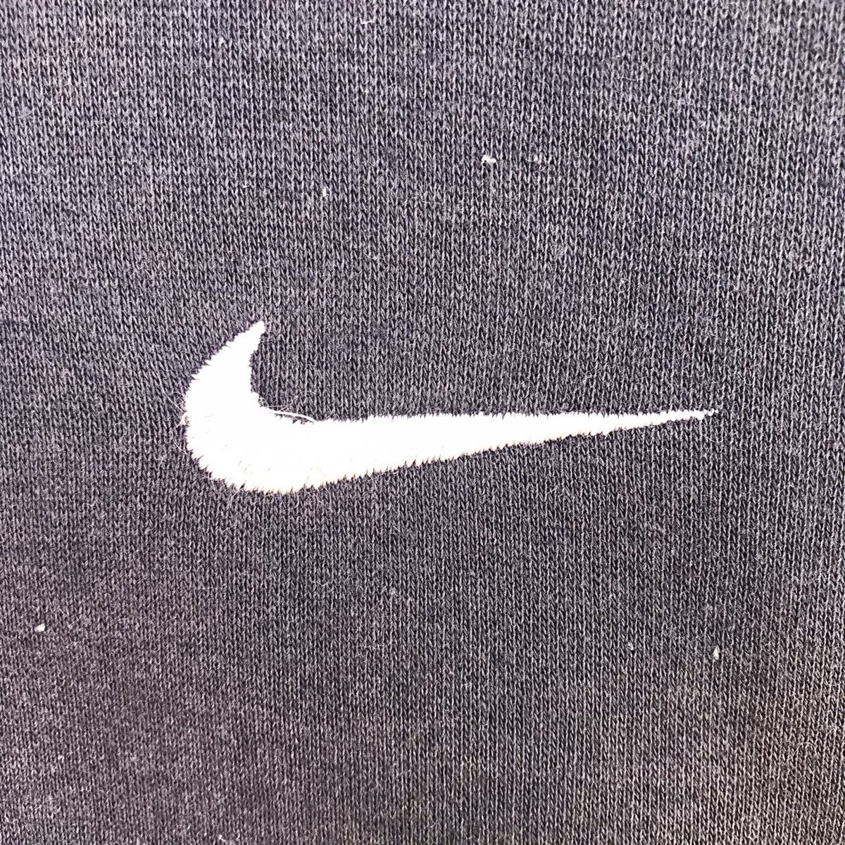 Nike Vintage nike crewneck Size US M / EU 48-50 / 2 - 7 Thumbnail