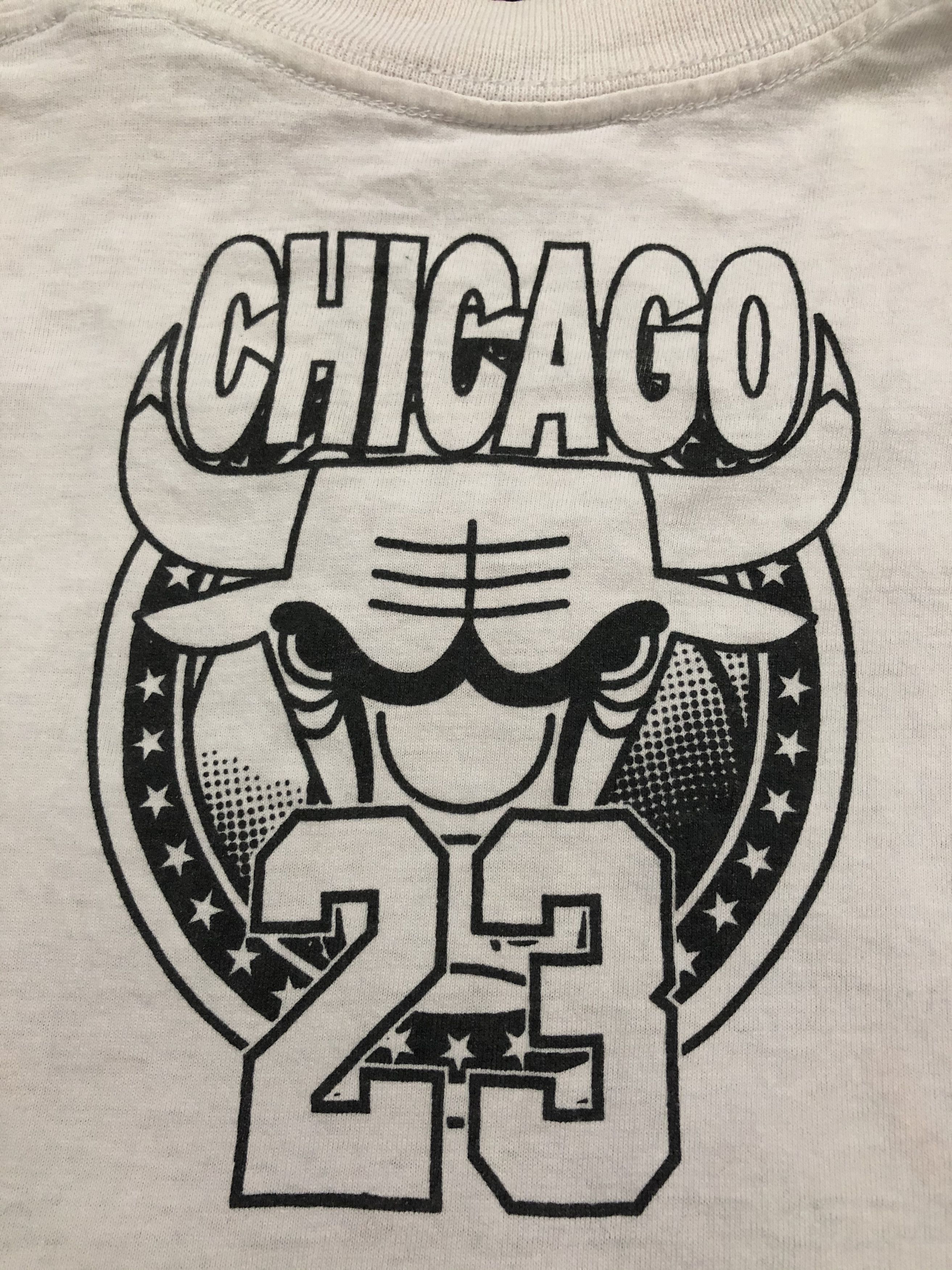 NBA Vintage Very Rare Distressed Chicago Bulls Jordan Tshirt Size US XL / EU 56 / 4 - 7 Thumbnail