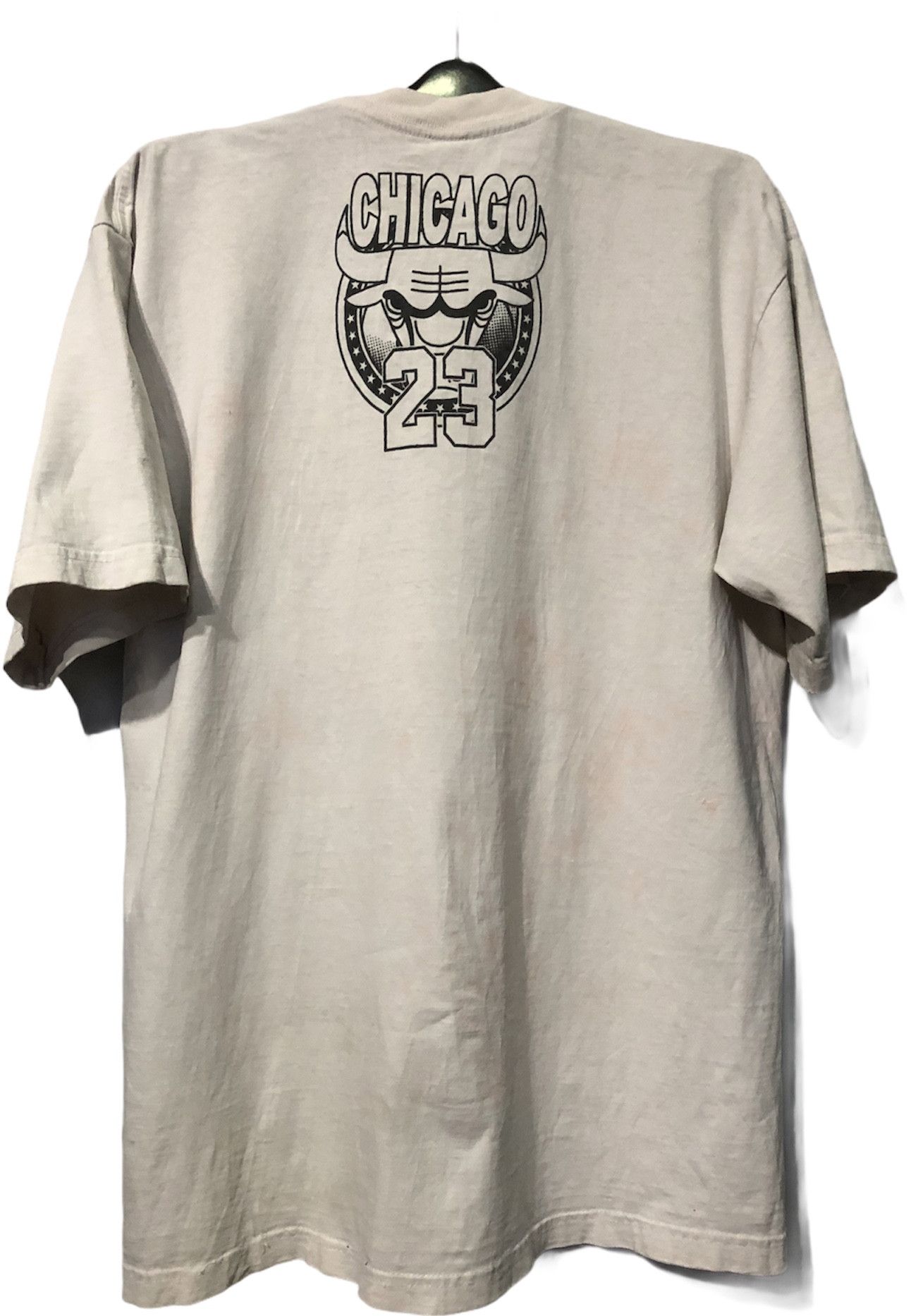 NBA Vintage Very Rare Distressed Chicago Bulls Jordan Tshirt Size US XL / EU 56 / 4 - 2 Thumbnail