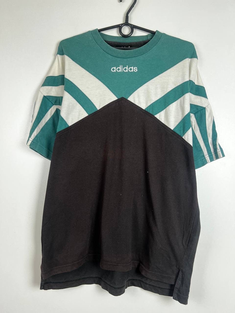 Adidas × Vintage Adidas 90s vintage t-shirts size L Size US L / EU 52-54 / 3 - 1 Thumbnail