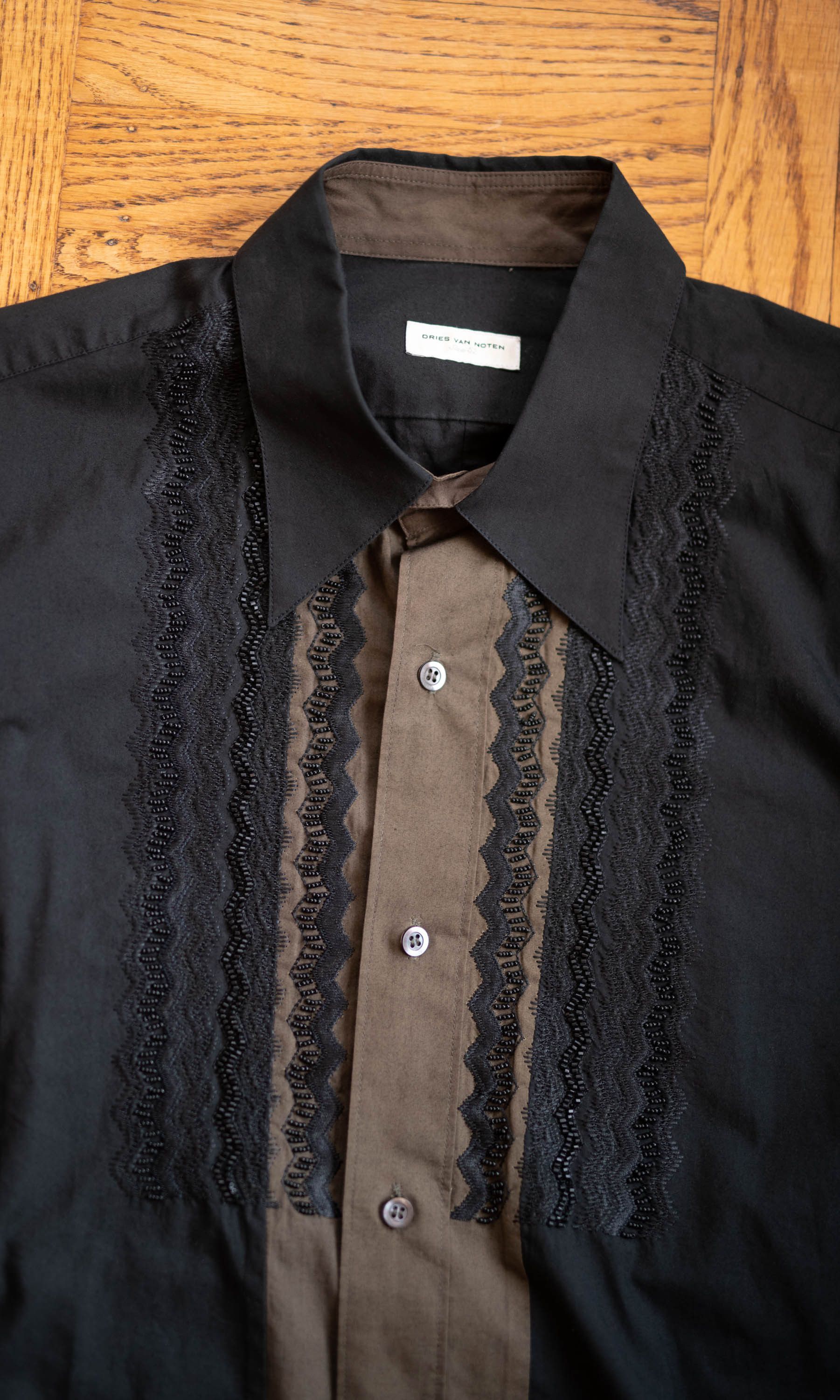 Dries Van Noten RARE SS04 Hand Beaded Embroidered Guayabera style Shirt 52 Size US L / EU 52-54 / 3 - 1 Thumbnail