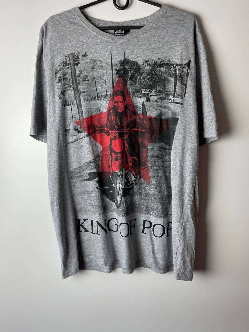 Vintage Michael Jackson King Of Pop 1985 vintage t-shirts size XXXL Size US XXL / EU 58 / 5 - 1 Thumbnail
