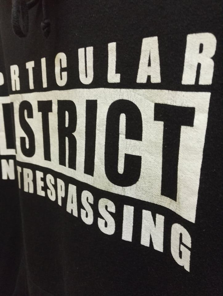 Japanese Brand 🔥STEALS🔥 T-Graphics Particular District No Trespassing Size US XL / EU 56 / 4 - 4 Thumbnail