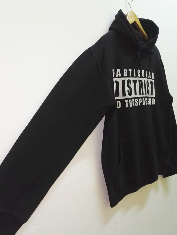 Japanese Brand 🔥STEALS🔥 T-Graphics Particular District No Trespassing Size US XL / EU 56 / 4 - 3 Thumbnail