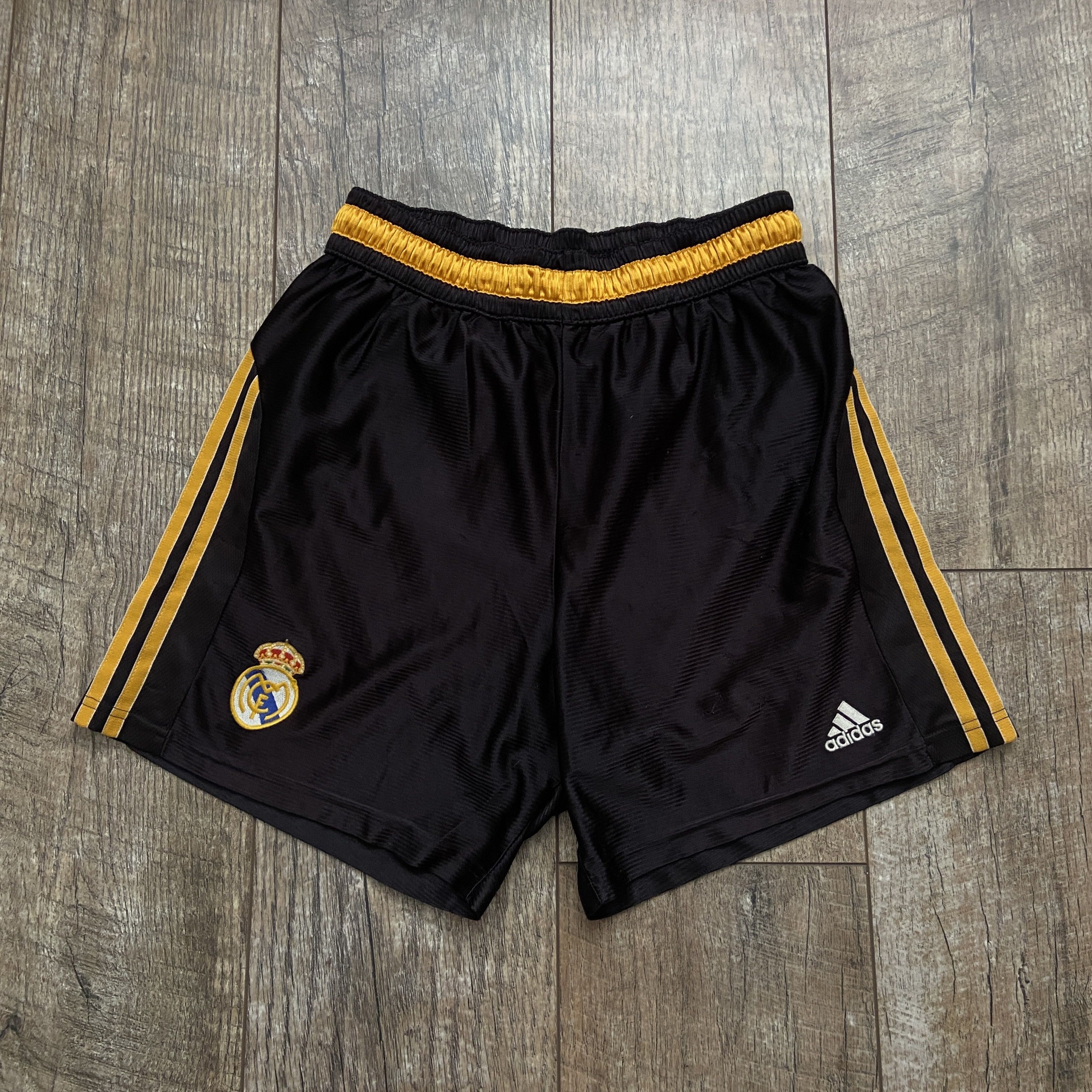 Adidas 1999/00 Adidas Real Madrid Third Full Set Size US L / EU 52-54 / 3 - 12 Thumbnail