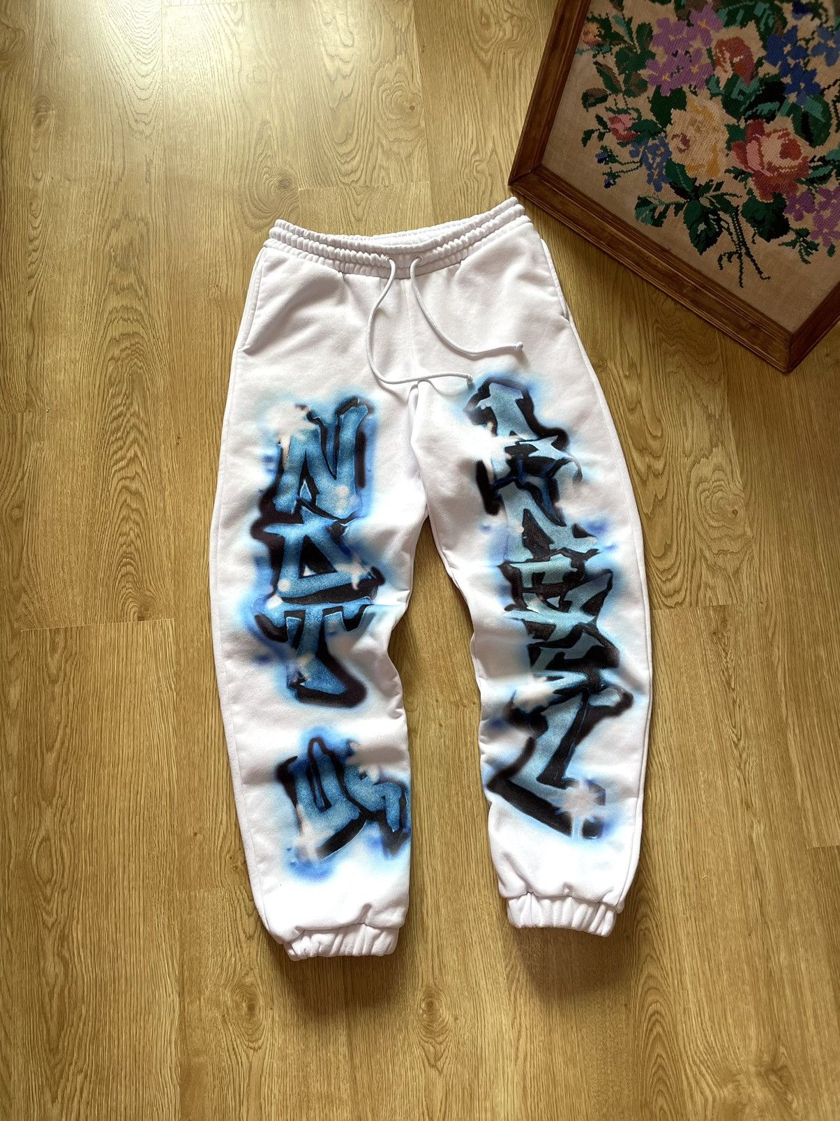 Graffiti Airbrush Print Men's Joggers