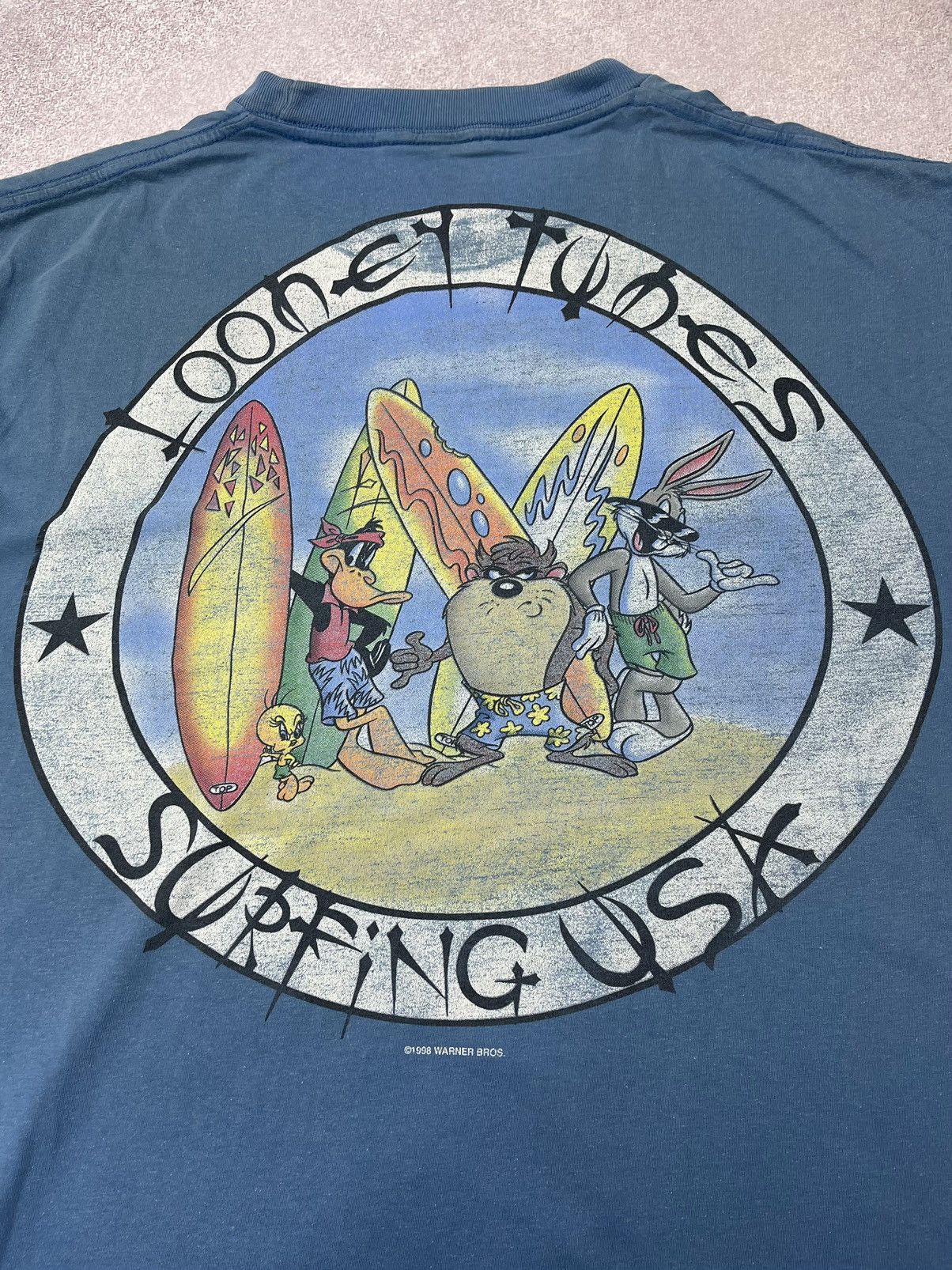 Vintage Vintage Looney Tunes Surfing USA 1998 T Shirt Warner Bros Size US L / EU 52-54 / 3 - 3 Thumbnail