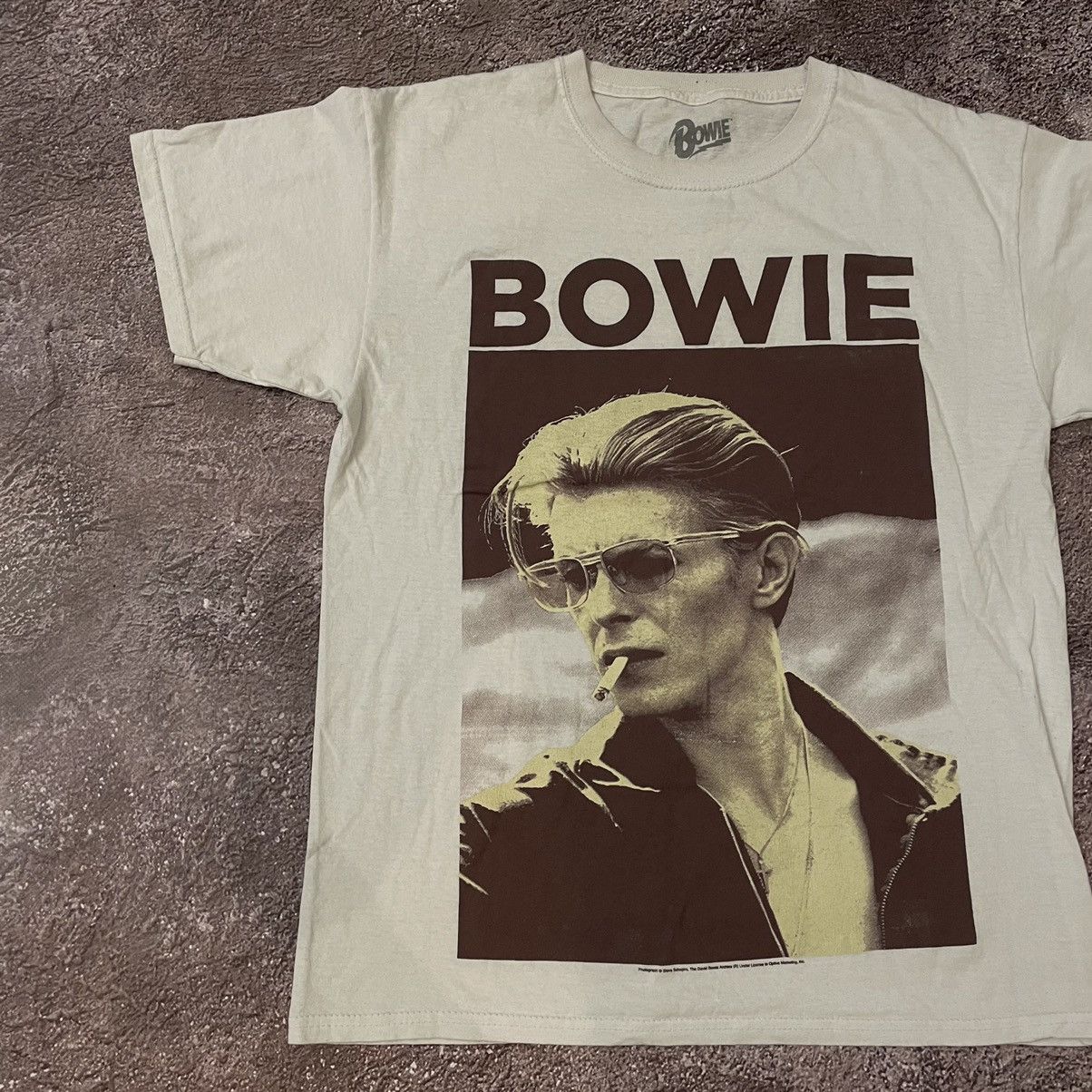 Vintage Vintage 90s Bowie Graphic Band Tee Sun Faded Grunge Baggy M Size US M / EU 48-50 / 2 - 4 Thumbnail