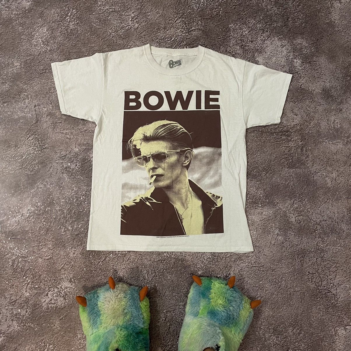 Vintage Vintage 90s Bowie Graphic Band Tee Sun Faded Grunge Baggy M Size US M / EU 48-50 / 2 - 1 Thumbnail