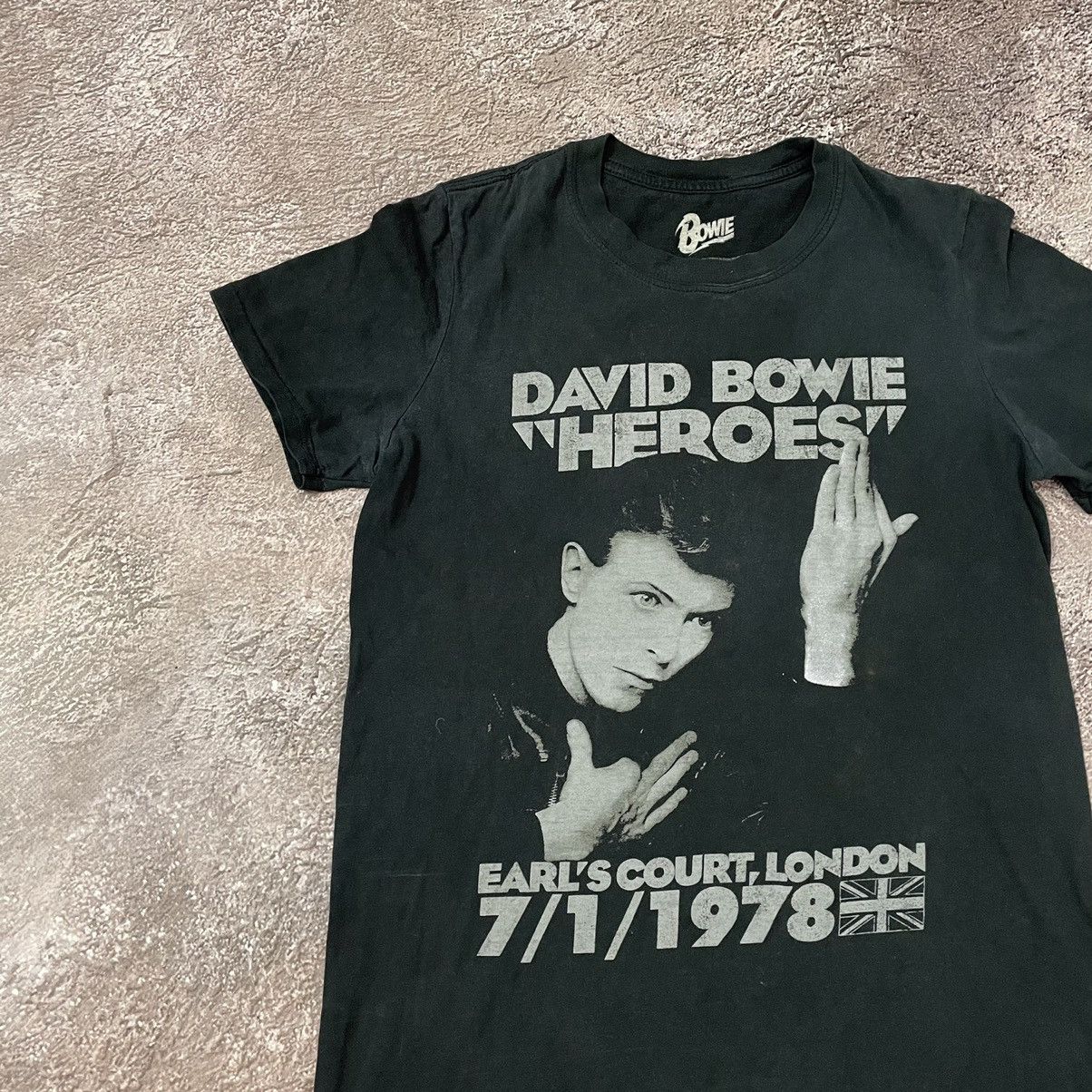 Vintage Vintage 90s David Bowie Graphic Tee Band Tee Grunge Boxy M Size US M / EU 48-50 / 2 - 4 Thumbnail
