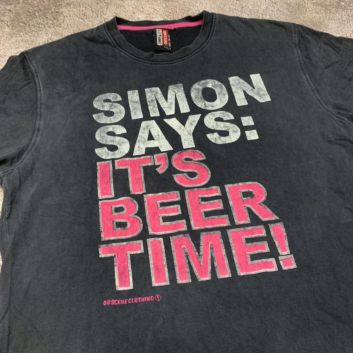 Vintage Vintage 90s Graphic Tee Simon Says Beer Humor Skate Slim L Size US L / EU 52-54 / 3 - 5 Thumbnail