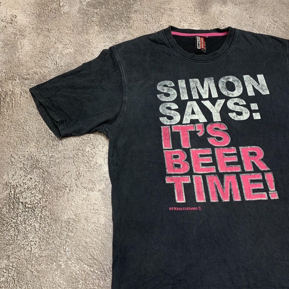 Vintage Vintage 90s Graphic Tee Simon Says Beer Humor Skate Slim L Size US L / EU 52-54 / 3 - 4 Thumbnail